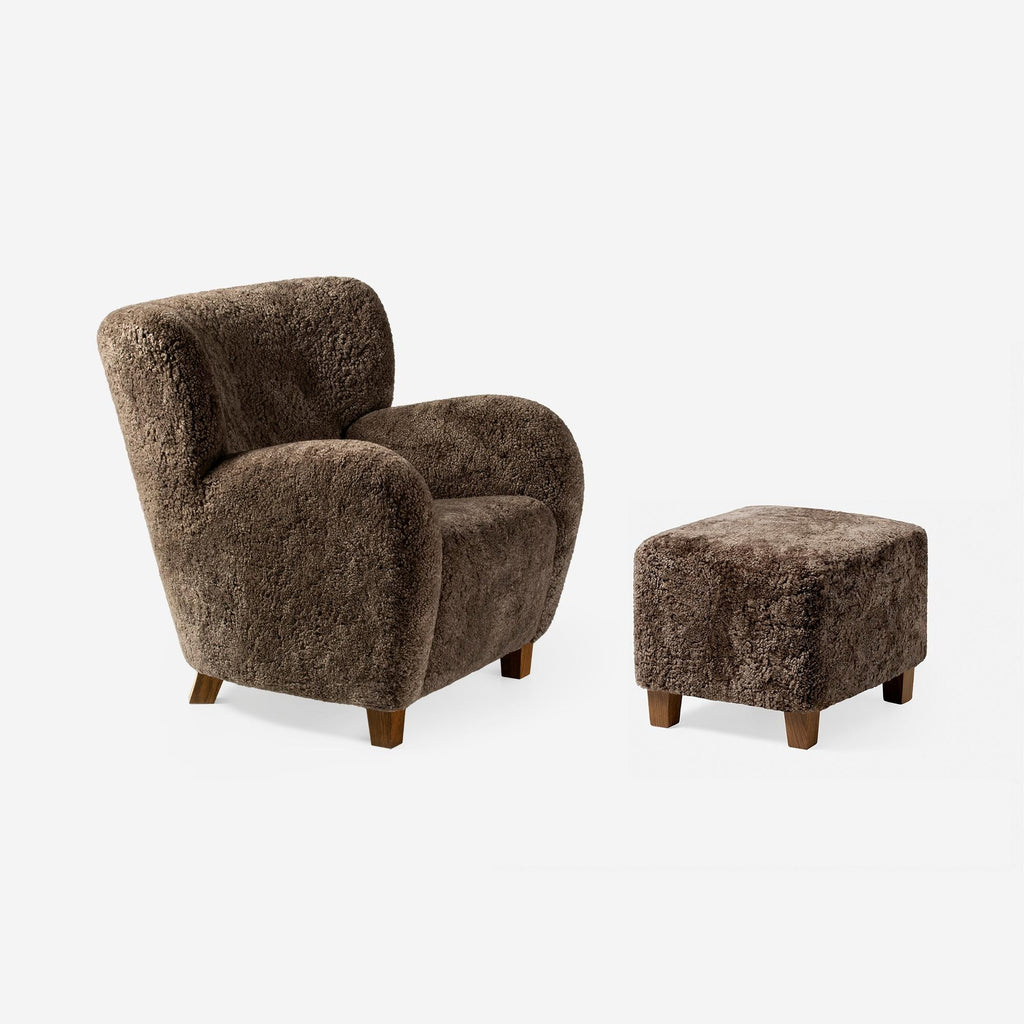 https://a.1stdibscdn.com/custom-made-sheepskin-karu-lounge-chair-for-sale-picture-2/f_67442/f_289369721738687092852/Dagmar_Karu_Chair_Stool_Set_SK_Sahara_Sq_master.jpg