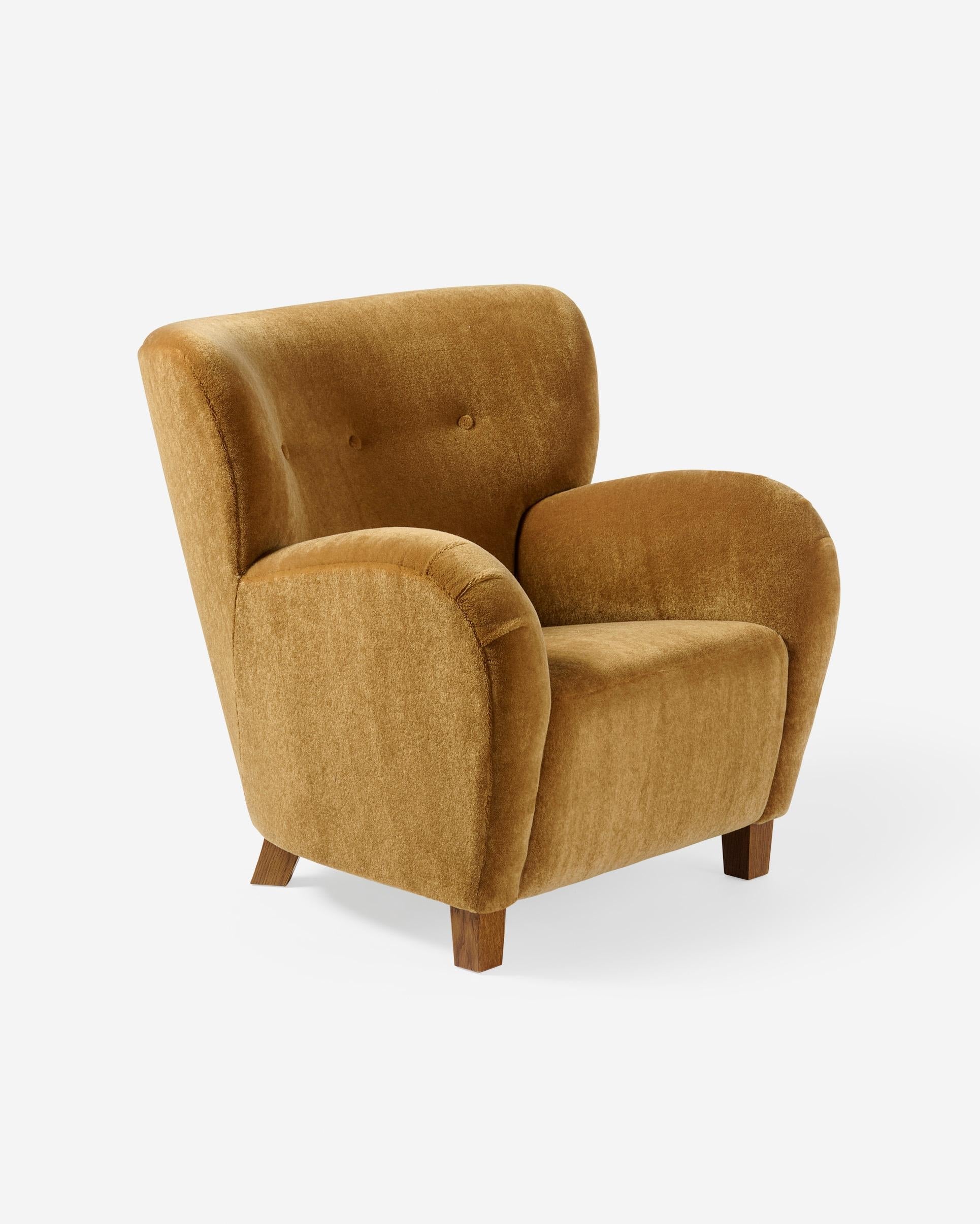 https://a.1stdibscdn.com/custom-made-mohair-velvet-karu-armchair-for-sale-picture-5/f_13332/f_449817921747072374803/Dagmar_Karu_Chair_Teddy_Mustard2044_r1_layered_crop_2000x2500px_copy_master.jpg