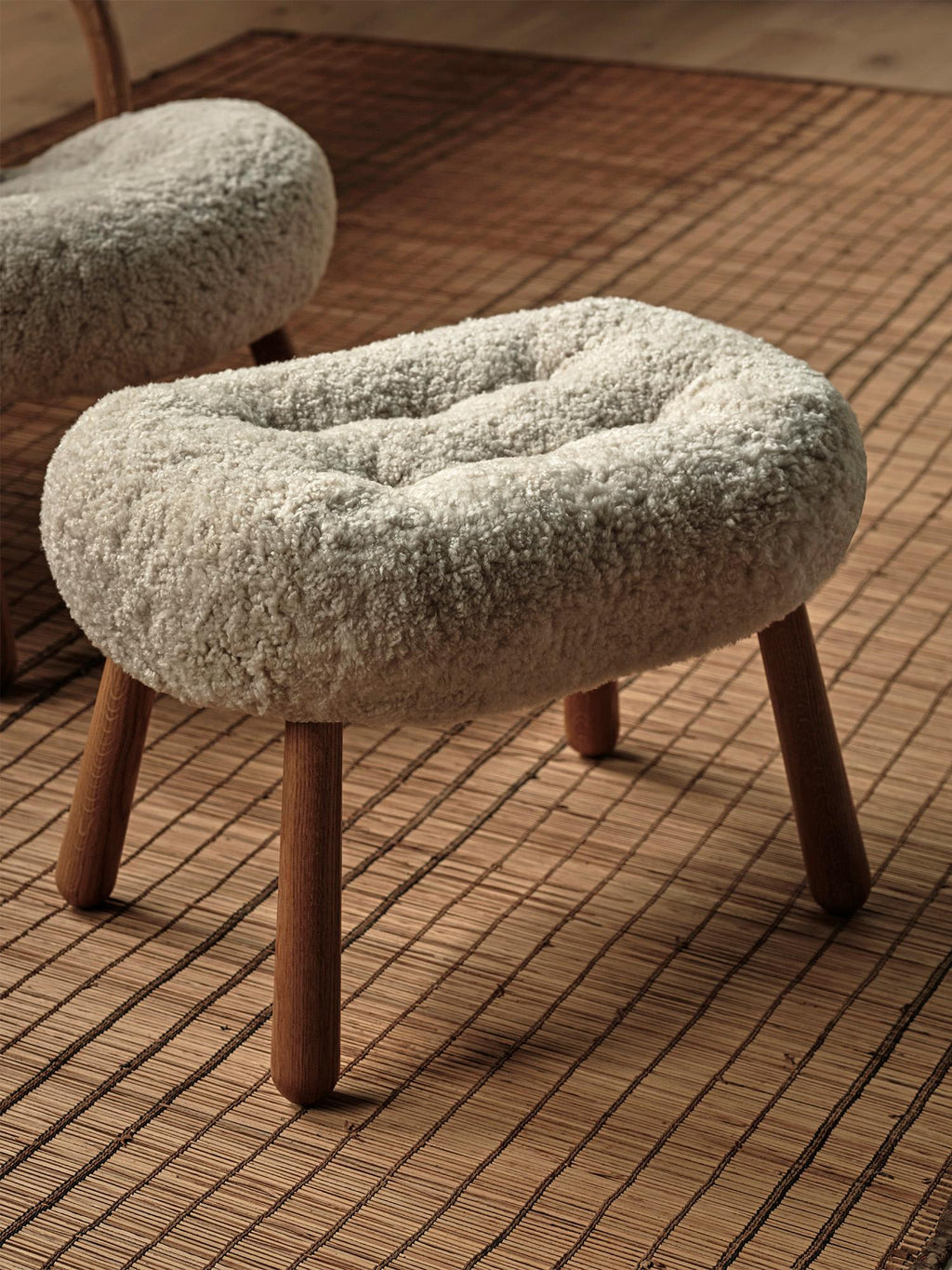 https://a.1stdibscdn.com/arnold-madsen-sheepskin-clam-stool-for-sale-picture-4/f_13332/f_427735021734355042389/Dagmar_LS_Clam_Stool_SK_Moonlight_Oiled_Oak_1_master.jpg