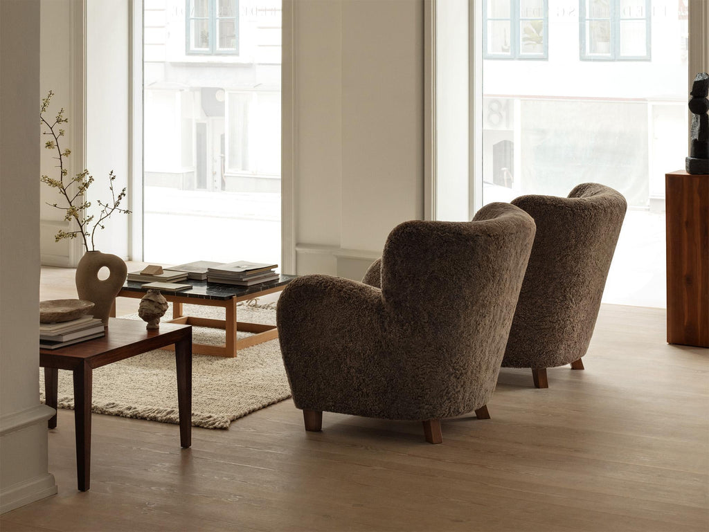 https://a.1stdibscdn.com/pair-of-custom-made-sheepskin-karu-armchairs-for-sale-picture-7/f_13332/f_307300921723717740311/Dagmar_LS_Karu_Sahara_Pair_master.jpg