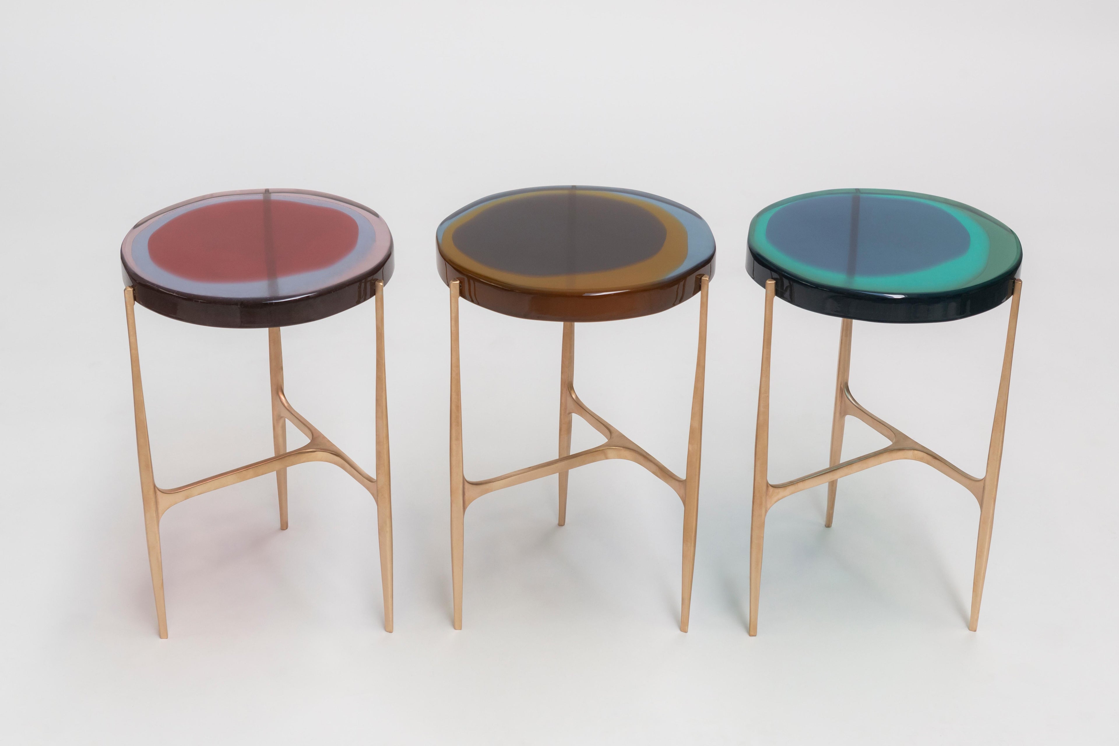 https://a.1stdibscdn.com/agatha-single-coffee-table-low-by-draga-aurel-resin-and-bronze-21st-century-for-sale-picture-5/f_51502/f_180702211718634584544/DandA_Agatha_coffee_tables_FedericaLissoni_6__master.jpg