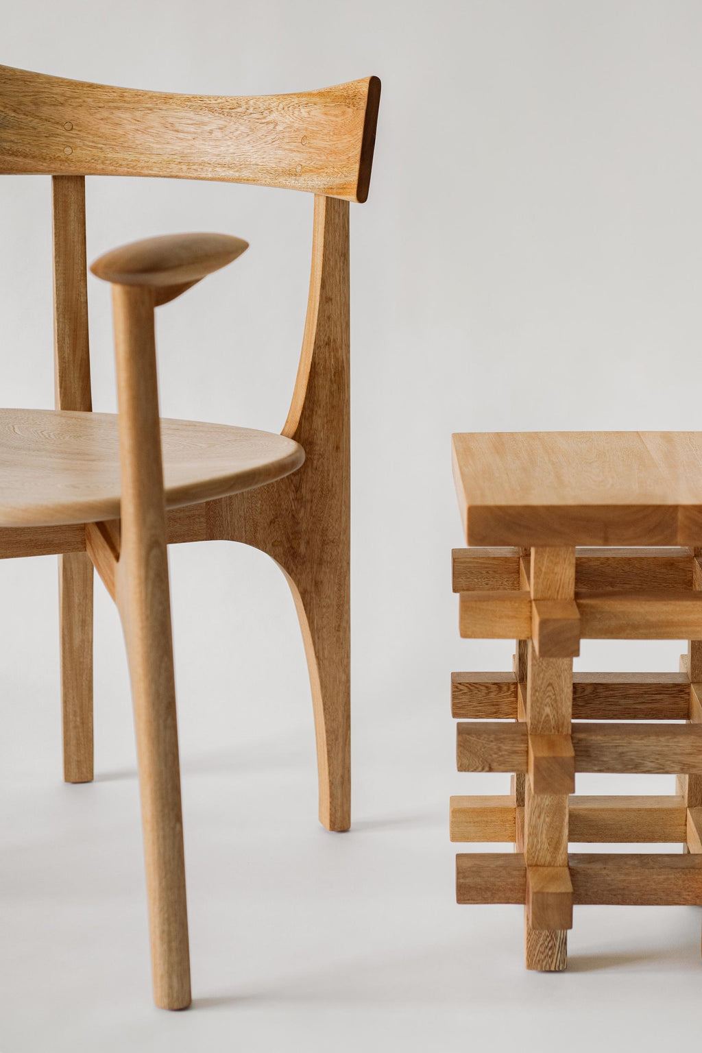 https://a.1stdibscdn.com/cas-chair-in-mexican-oak-rosamorada-with-natural-finish-by-daniel-couttolenc-for-sale-picture-7/f_12192/f_482252621767803825391/Daniel_Couttolenc_2025_12_master.jpg
