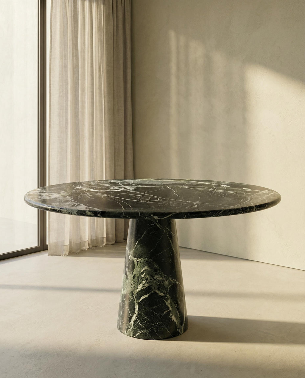 https://a.1stdibscdn.com/dark-green-marble-round-dining-table-in-the-style-of-1970-angelo-mangiarotti-for-sale-picture-4/f_80522/f_492190021773441104856/Dark_Green_Angelo_master.jpg