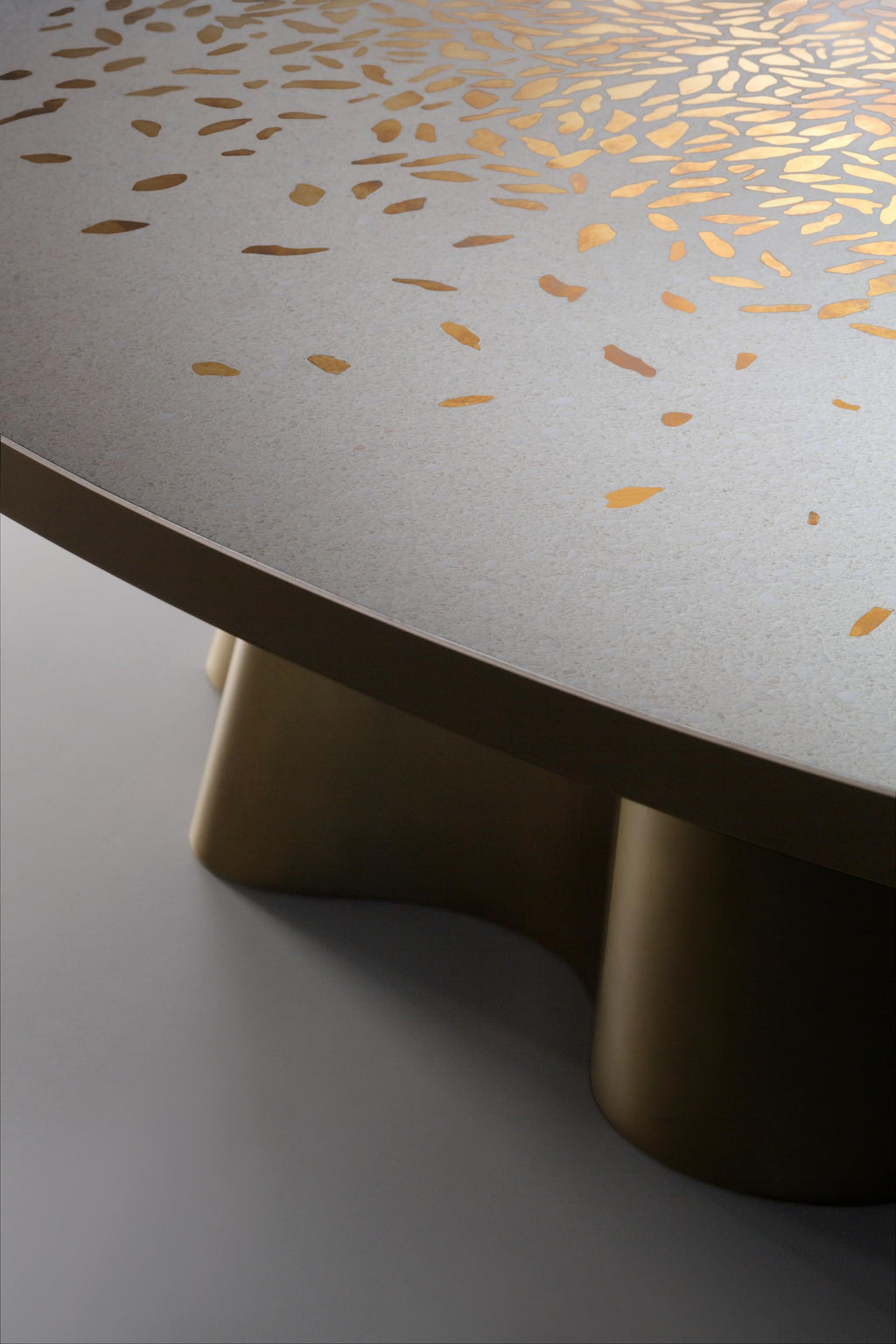 https://a.1stdibscdn.com/vela-table-by-de-castelli-for-sale-picture-4/f_12192/f_406026921720804800102/De_Castelli_Vela_RandD_Ph_Alberto_Parise_3_master.jpg