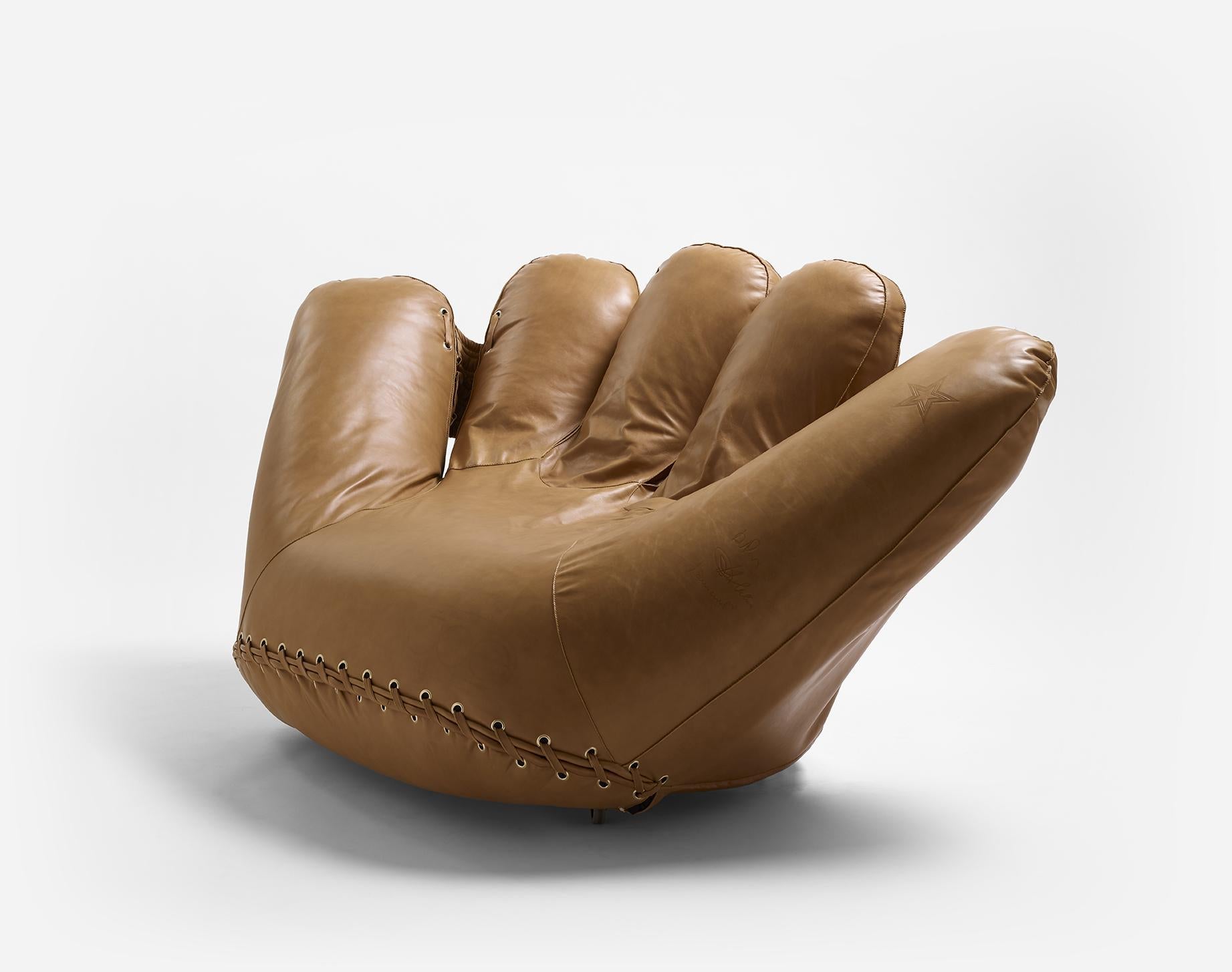 https://a.1stdibscdn.com/leather-joe-chair-designed-by-de-pas-durbino-lomazzi-for-poltronova-italy-for-sale-picture-4/f_29363/f_239555521622292602438/De_Pas_D_Urbino_Lomazzi_Joe_armchair_Centro_Studi_Poltronova_01S_master.jpg