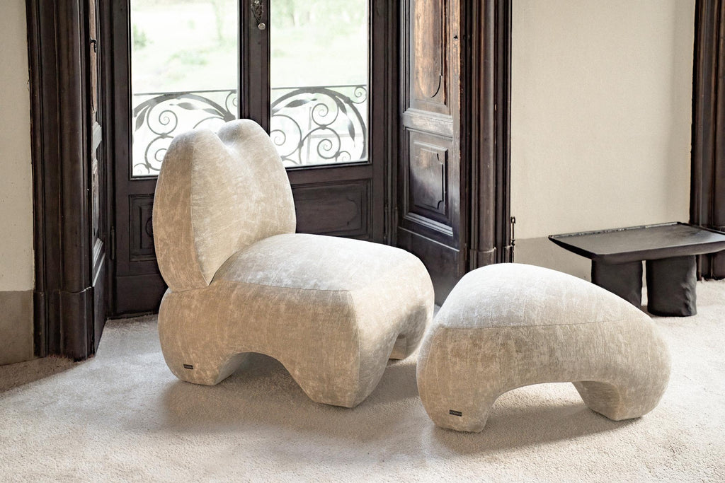 https://a.1stdibscdn.com/domna-armchair-for-sale-picture-11/f_102572/f_481234721767004190221/_Denis_Kashkovsky_5_star_RAW_DNG_012_master.jpg