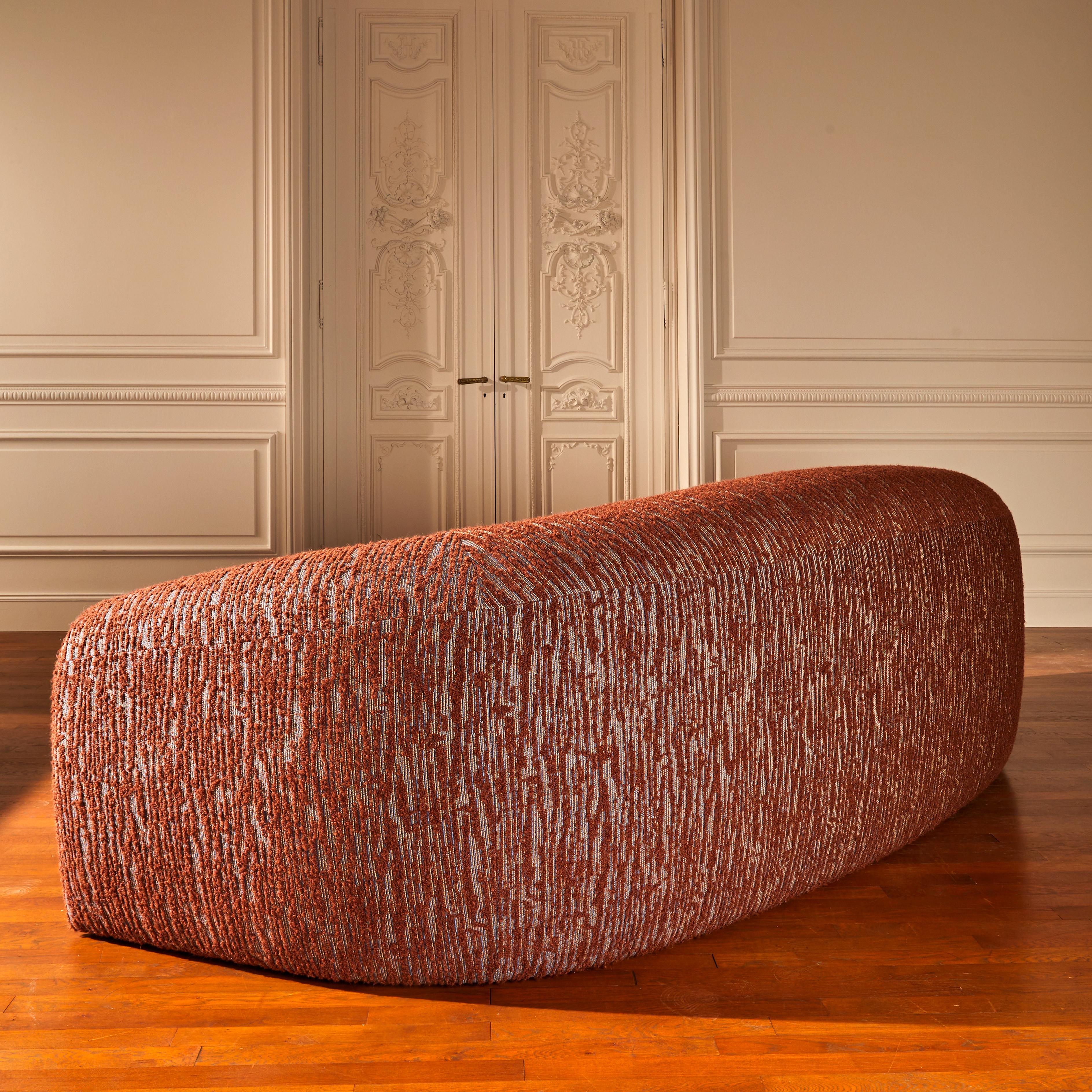 https://a.1stdibscdn.com/orsay-sofa-by-studio-glustin-for-sale-picture-7/f_9680/f_486079321769942091151/Detail_Ambiance_1_A_master.jpg