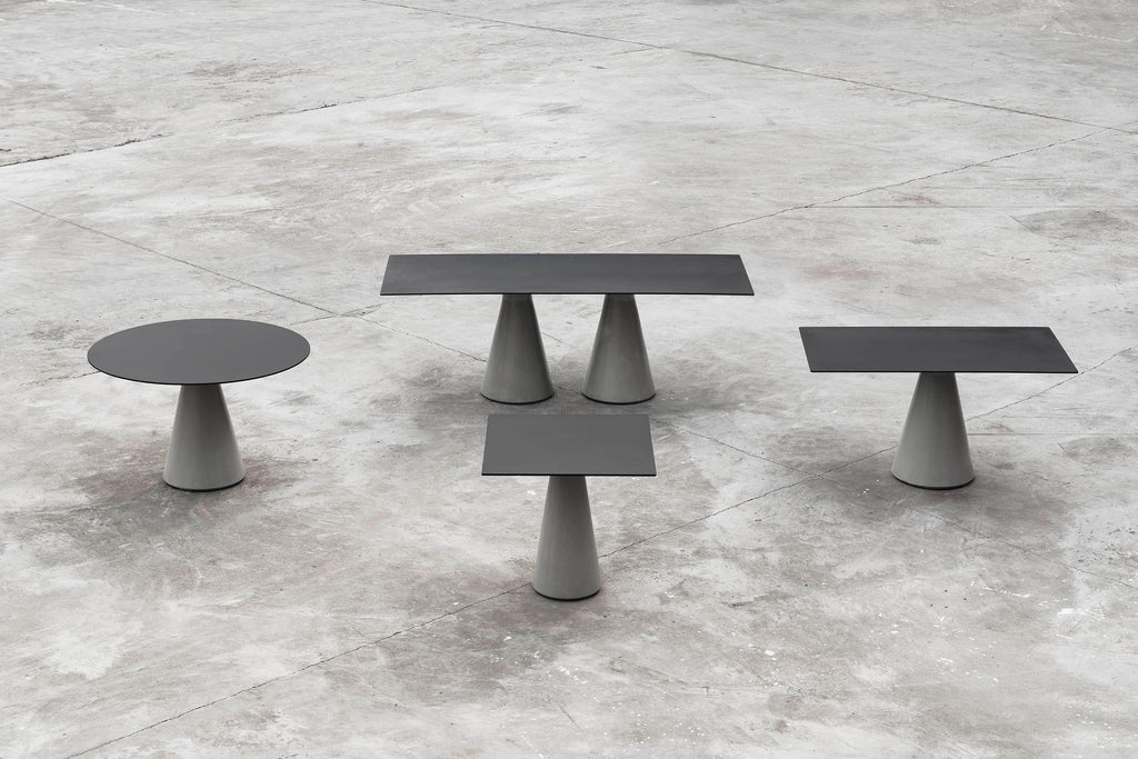 https://a.1stdibscdn.com/rectangular-dining-table-ding-made-of-concrete-and-aluminum-for-sale-picture-4/f_31233/f_192404721590589039342/Ding_ensemble_master.jpg