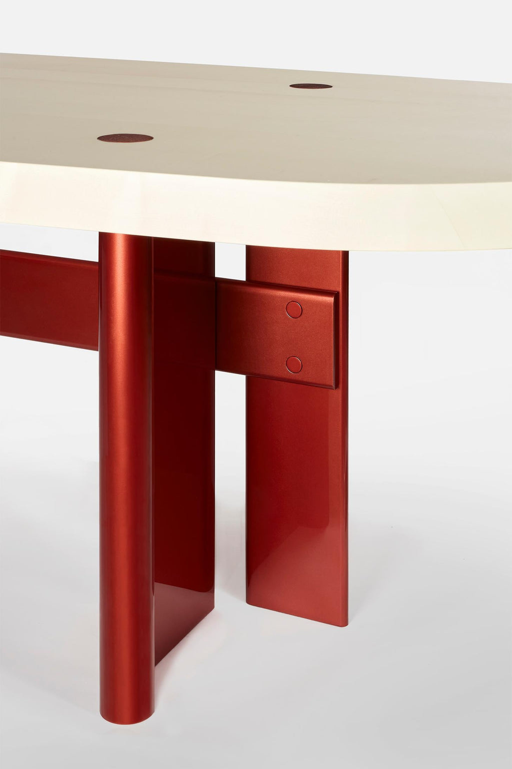 https://a.1stdibscdn.com/kayak-maple-dining-table-by-gisbert-poppler-for-sale-picture-6/f_12192/f_340708521682953662578/DiningTableKayakMaple_GisbertPoeppler_05_master.jpg