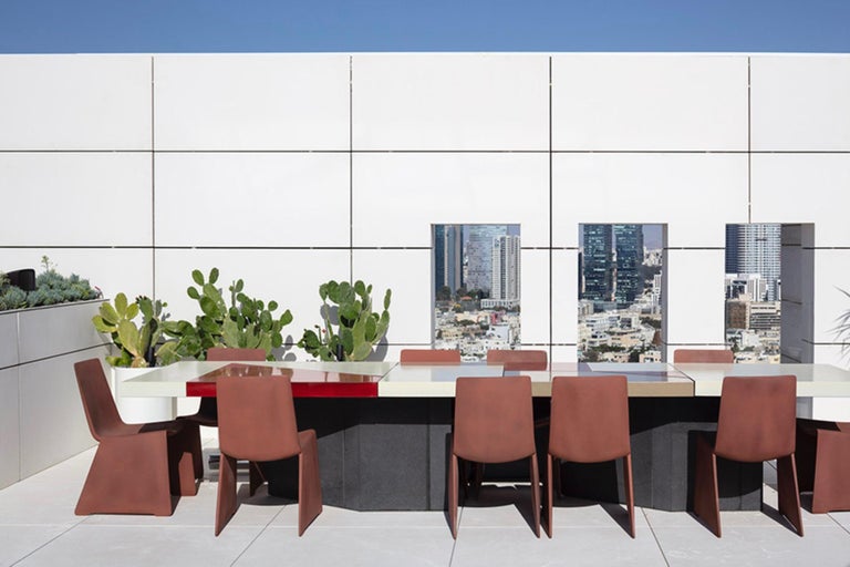 https://a.1stdibscdn.com/tel-aviv-dining-table-by-gisbert-poppler-for-sale-picture-9/f_12192/f_340707421682953233940/DiningTableTelAviv_GisbertPoeppler_Situation__master.jpg?width=768