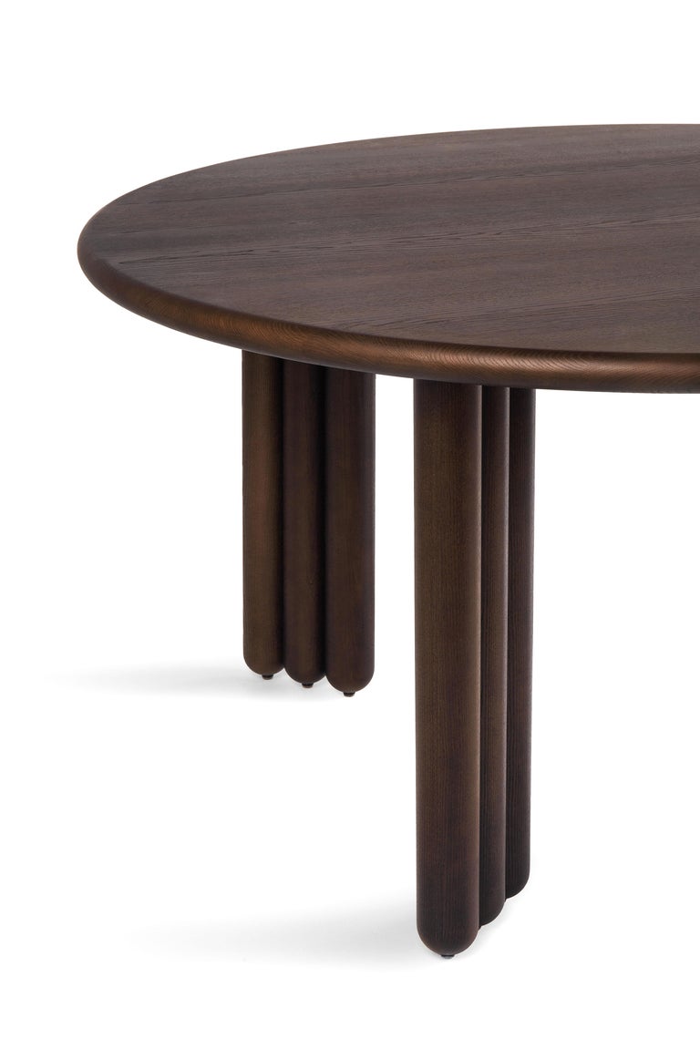 https://a.1stdibscdn.com/dining-table-flock-made-of-ash-wood-d140-cm-by-noom-for-sale-picture-7/f_42321/f_421213821730412257758/Dining_Table_Flock_4__master.jpg?width=768