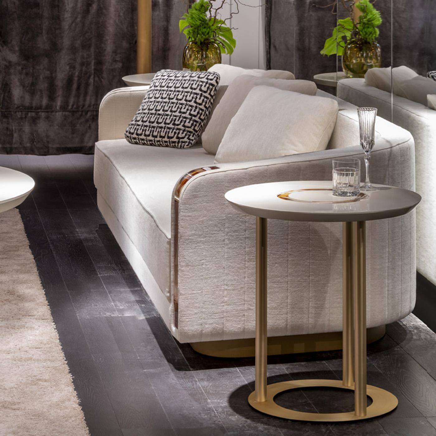 https://a.1stdibscdn.com/afrodite-three-seater-sofa-in-belsuede-fabric-horn-wood-by-arcahorn-for-sale-picture-3/f_12192/f_492790021773847672184/Divani_e_sedute_Afrodite_divano_con_braccioli_in_corno_ambientata_Arcahorn_master.jpg