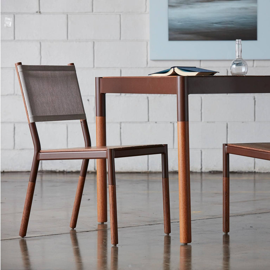 https://a.1stdibscdn.com/minimalist-outdoor-dining-table-for-sale-picture-3/f_35593/f_109036811527359444786/DonaFlor_0186_master.jpg