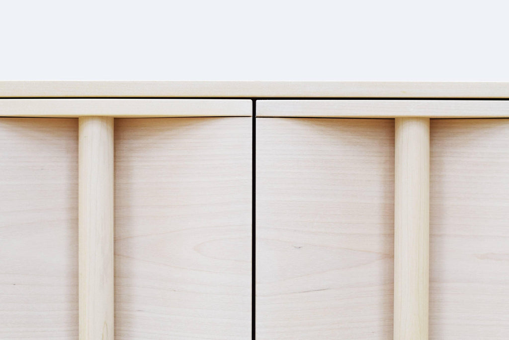 https://a.1stdibscdn.com/credenza-from-ringvide-solid-birch-or-oak-wood-and-veneer-scandinavian-for-sale-picture-6/f_32901/f_141883421553788615884/Door_meets_door_master.jpg