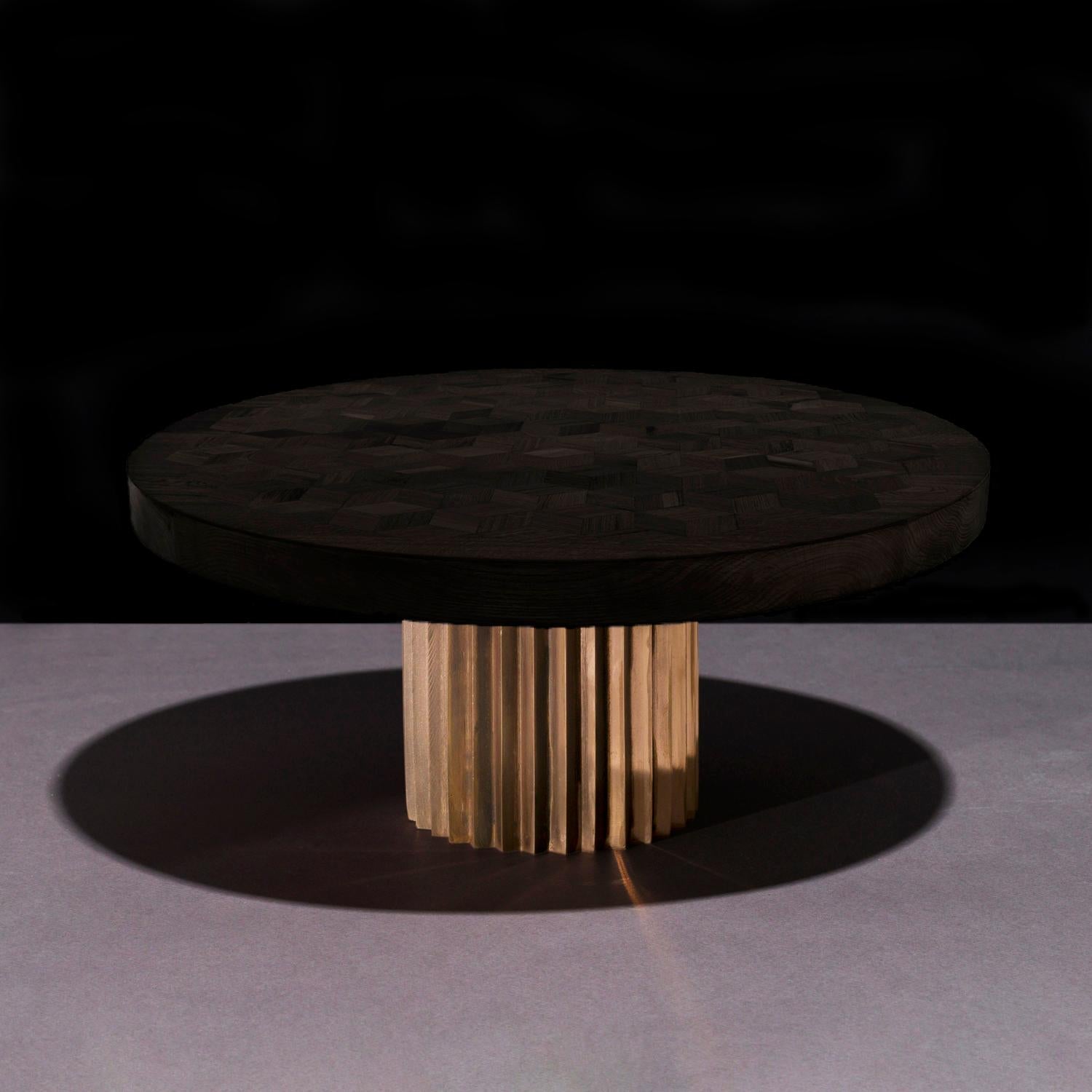 https://a.1stdibscdn.com/doris-round-marquetry-table-in-ebonized-reclaimed-oak-with-cast-bronze-pedestal-for-sale-picture-2/f_22063/f_164814911603459979935/Doris_amb_eobz_chiaro_master.jpg