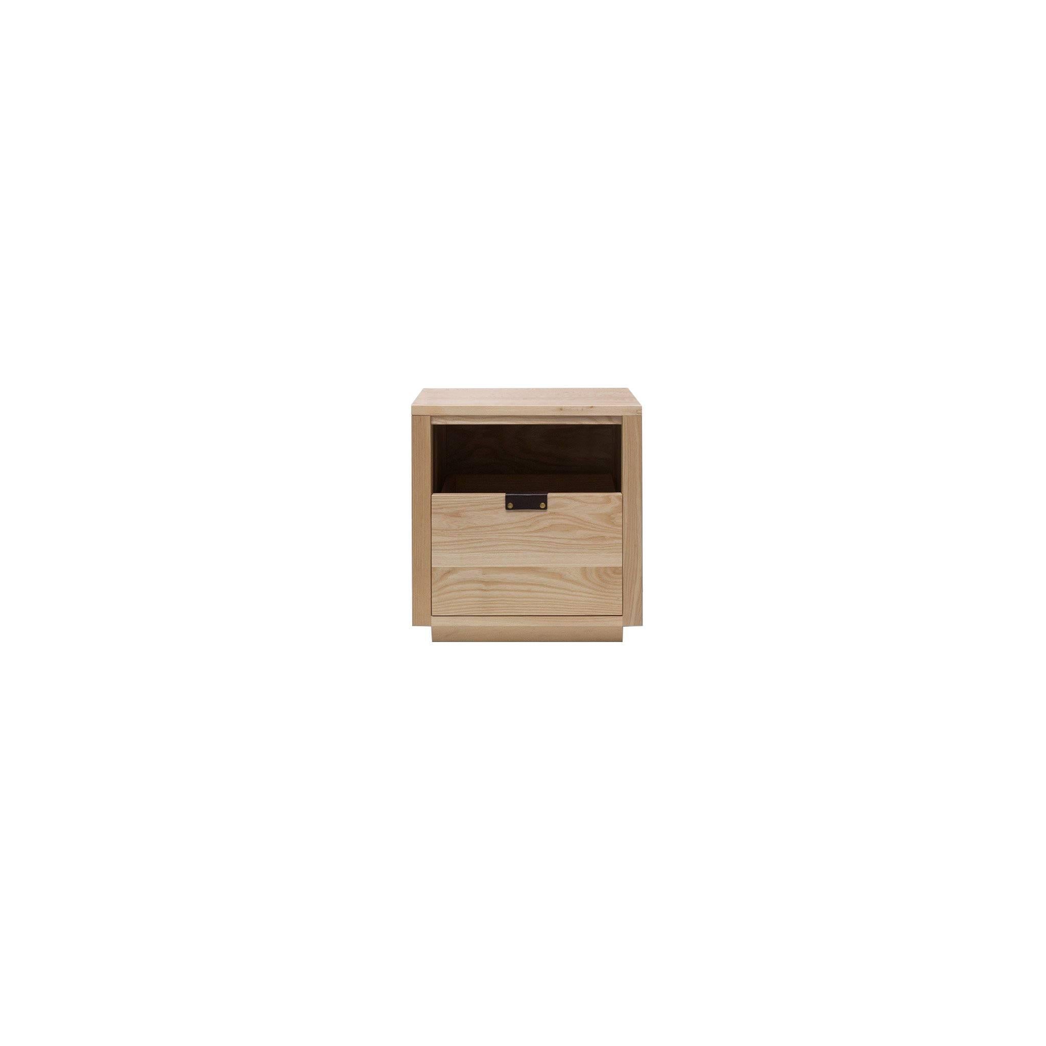 https://a.1stdibscdn.com/dovetail-1-x-1-vinyl-storage-cabinet-natural-walnut-for-sale-picture-2/f_27523/f_158912721566502131081/DovetailEmpty_0011_1x1_Natural_org_master.jpg