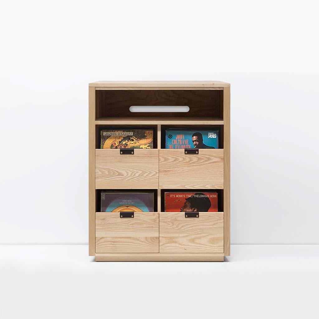 https://a.1stdibscdn.com/dovetail-vinyl-storage-cabinet-2-x-25-with-equipment-shelf-for-sale-picture-2/f_27523/f_139981421552494528920/Dovetail_Vinyl_Storage_Cabinet_2x2_5_Open_Full_master.jpg