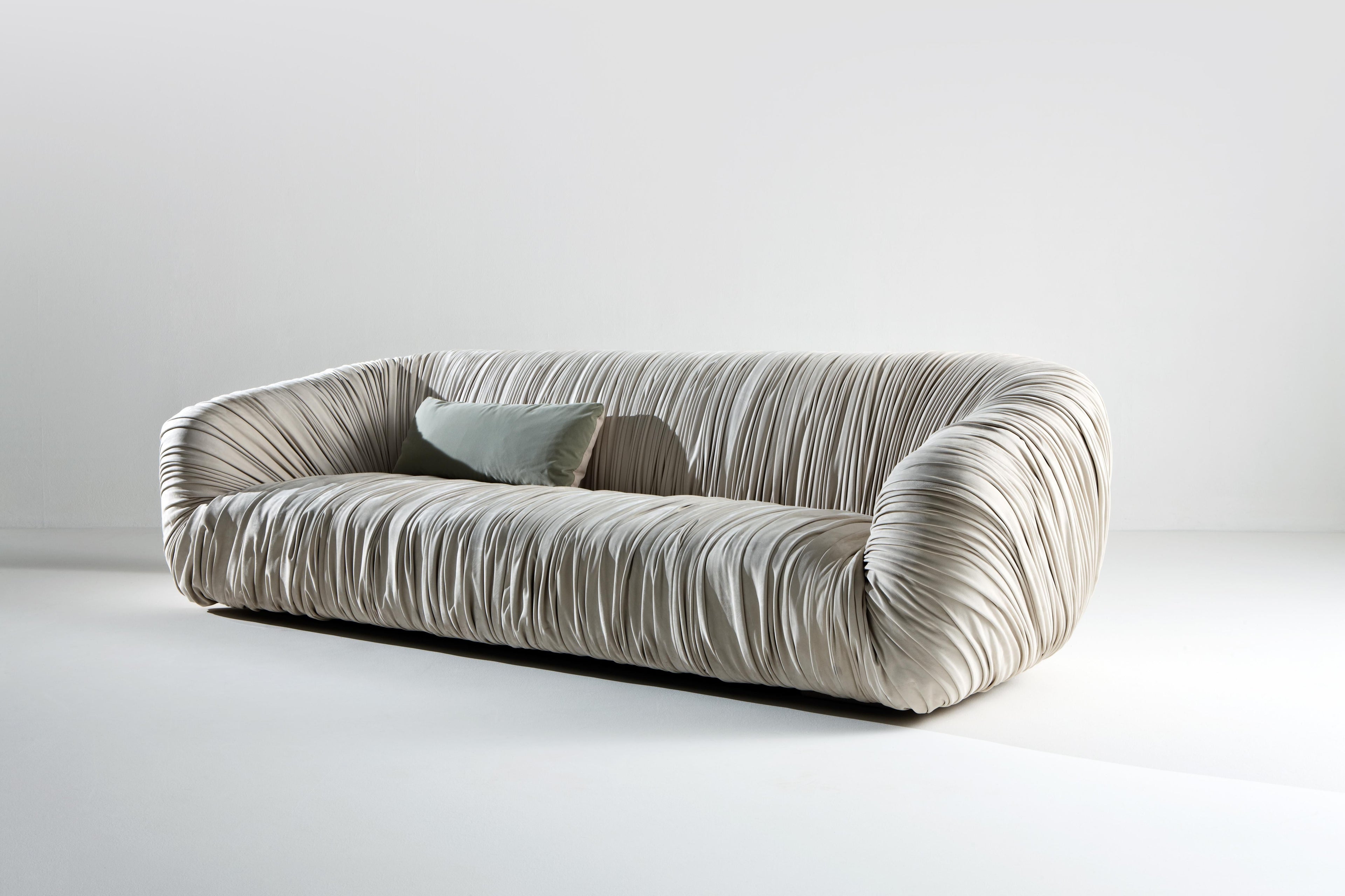 https://a.1stdibscdn.com/laurameroni-custom-draped-sofa-drape-in-leather-or-velvet-for-sale-picture-2/f_52792/f_332793821678786111096/Drape_Sofa_Laurameroni_00010_master.jpg