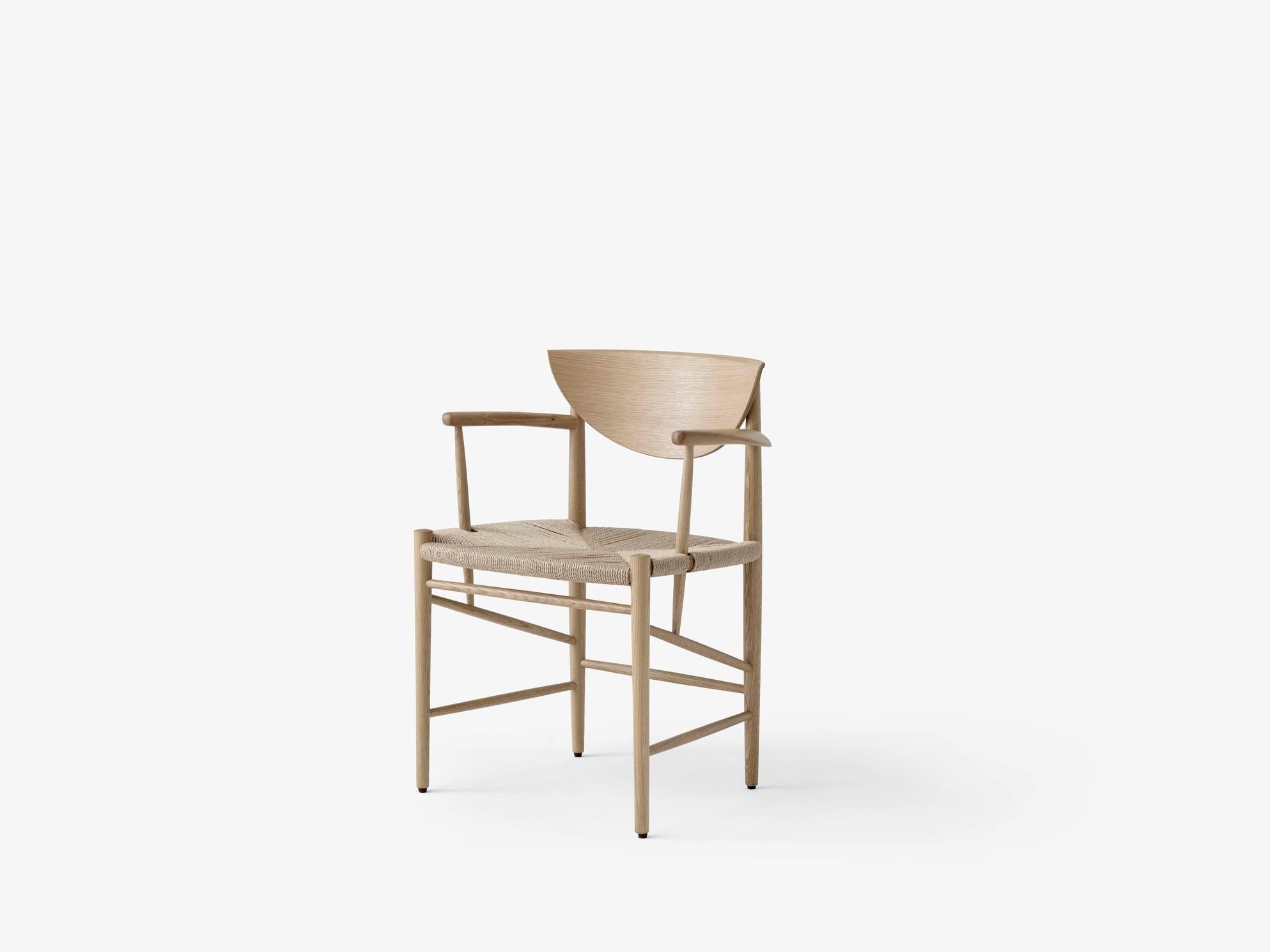 https://a.1stdibscdn.com/drawn-hm4-chair-with-arm-rests-oiled-oak-by-hvidt-mlgaard-for-and-tradition-for-sale-picture-3/f_51432/f_330905021744296583327/Drawn_HM4_Oiled_Oak_Paper_Cord_master.jpg