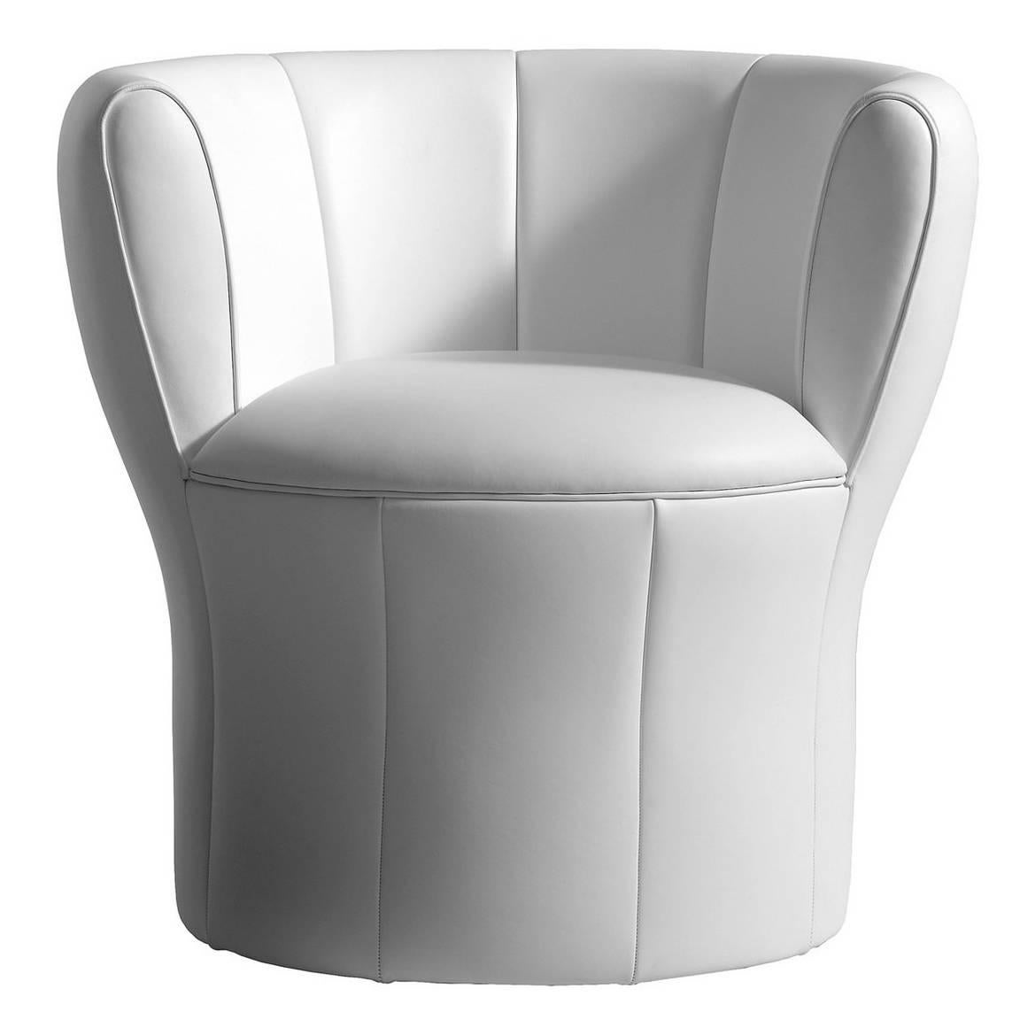 https://a.1stdibscdn.com/archivesE/upload/1722654/f_83654231503932065219/Driade_Lisa_Armchair_Laudani_Romanelli_Fabric_Leather_10_org_master.jpg