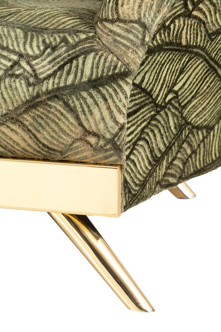 https://a.1stdibscdn.com/cambridge-sofa-love-seat-sofa-brass-velvet-handmade-portugal-by-greenapple-for-sale-picture-8/f_53532/f_397827221716044611970/E0011412_Export_master.jpg?width=768