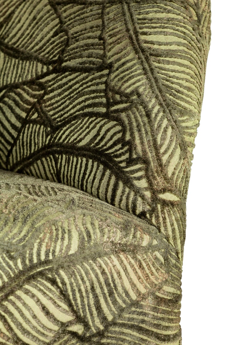 https://a.1stdibscdn.com/cambridge-lounge-chair-accent-chair-brass-velvet-handmade-portugal-greenapple-for-sale-picture-7/f_53532/f_397827121716044586277/E0011830_Export_master.jpg?width=768