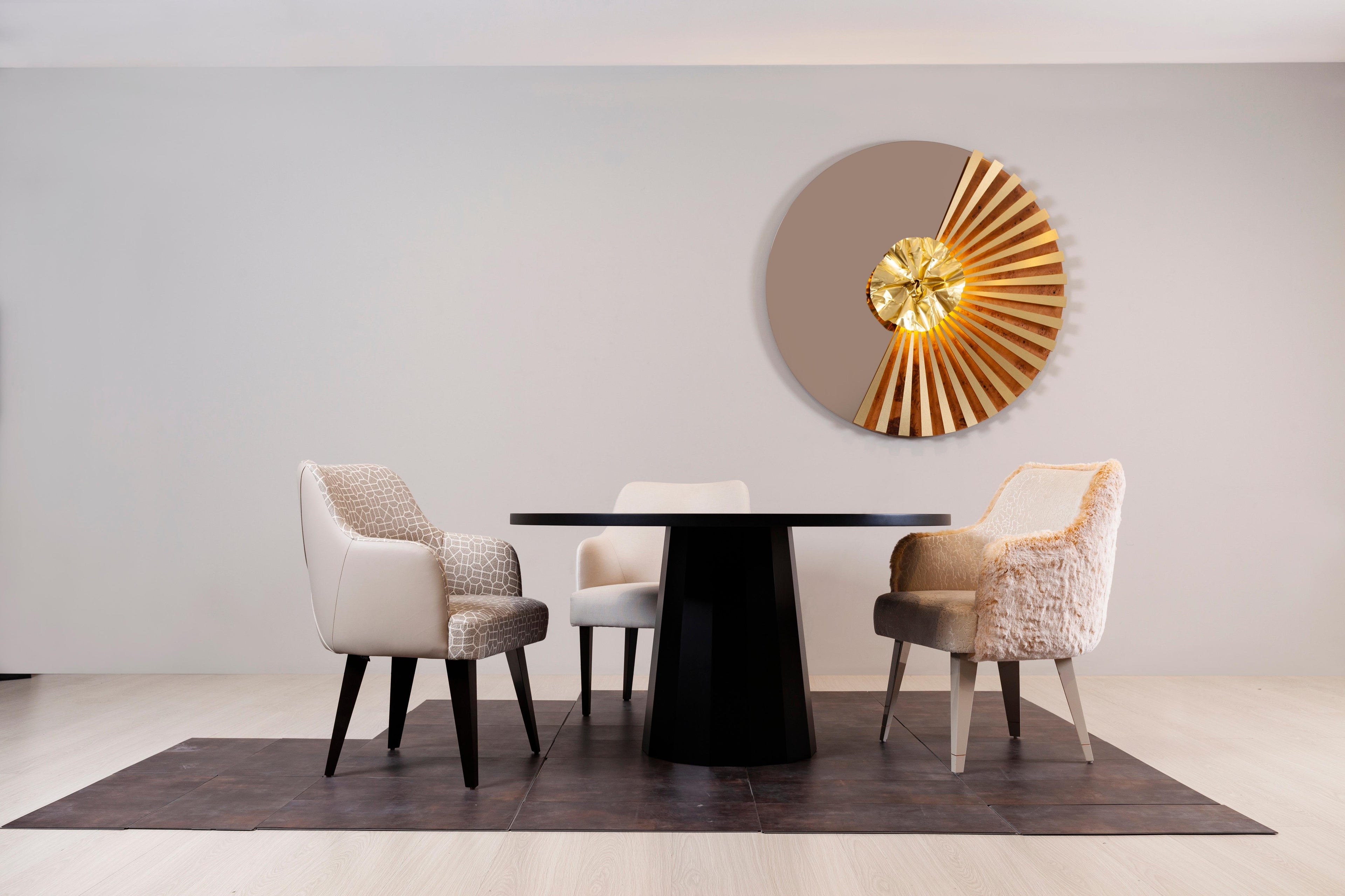 https://a.1stdibscdn.com/modern-howlite-round-dining-table-marble-brass-handmade-portugal-by-greenapple-for-sale-picture-2/f_53532/f_366640021697565456182/E0011994_Export_master.jpg