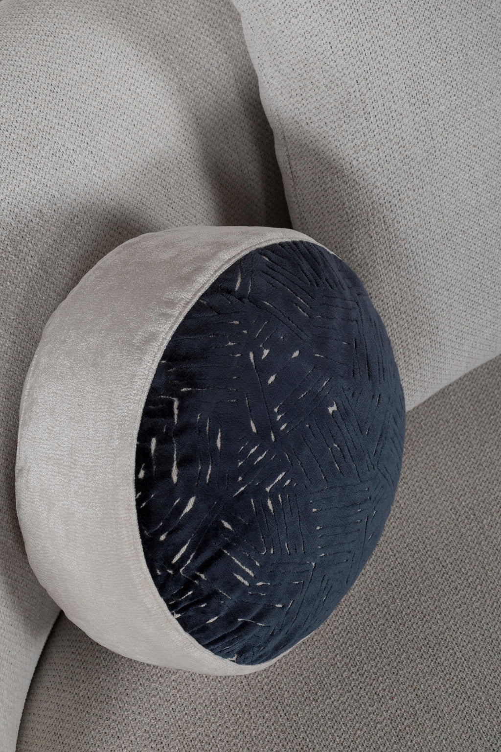 https://a.1stdibscdn.com/contemporary-twins-outdoors-sofa-beige-woven-handmade-in-portugal-by-greenapple-for-sale-picture-6/f_53532/f_210194221763468562865/E0017391_Export_master.jpg