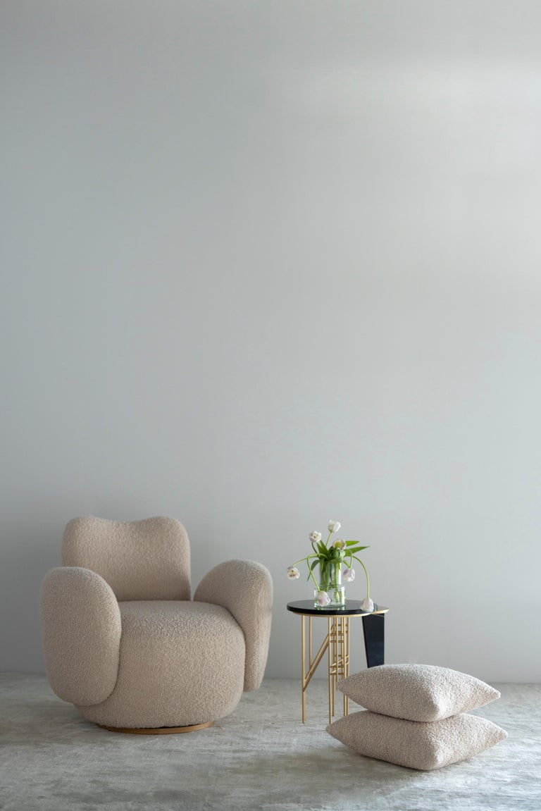 https://a.1stdibscdn.com/contemporary-conchula-lounge-chair-swivel-italian-boucle-handmade-greenapple-for-sale-picture-7/f_53532/f_280531521761127170318/E0019113_Export_master.jpg?width=768