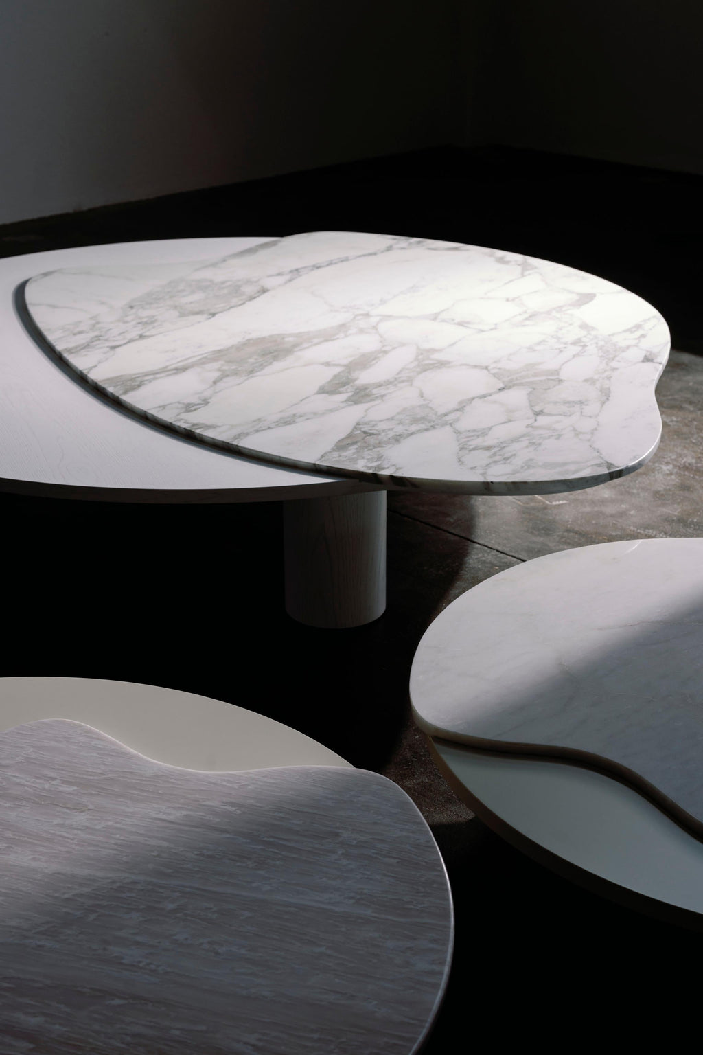 https://a.1stdibscdn.com/organic-modern-bordeira-coffee-table-onyx-handmade-in-portugal-by-greenapple-for-sale-picture-17/f_53532/f_487621221770818398874/E0019712_Export_master.jpg