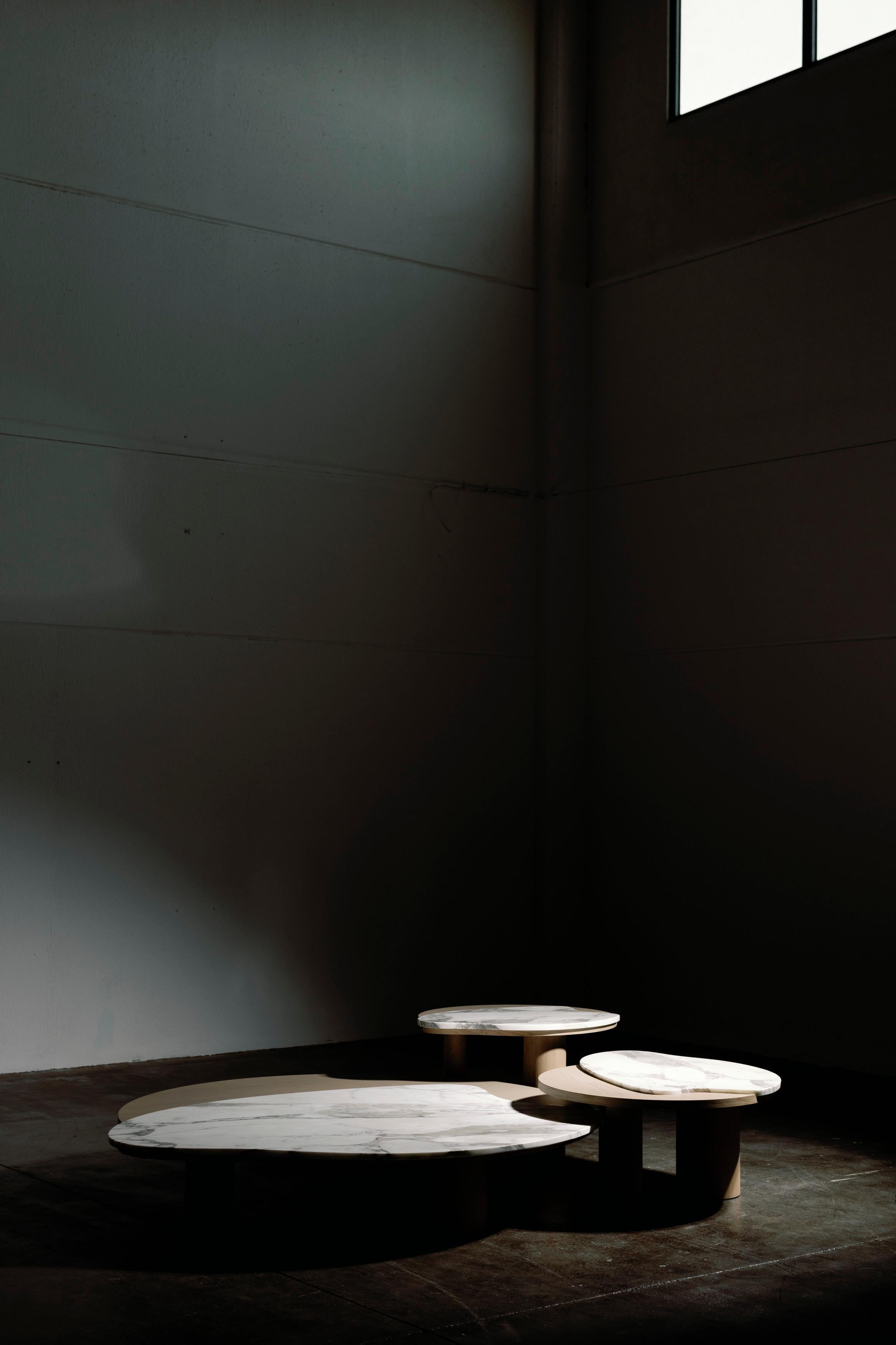 https://a.1stdibscdn.com/modern-bordeira-coffee-tables-marble-oak-handmade-in-portugal-by-greenapple-for-sale-picture-4/f_53532/f_400335021770980168011/E0019954_Export_master.jpg
