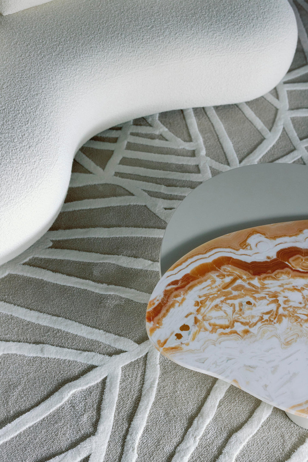 https://a.1stdibscdn.com/organic-modern-bordeira-coffee-table-onyx-handmade-in-portugal-by-greenapple-for-sale-picture-5/f_53532/f_487621221770818834593/E0020991_Export_master.jpg