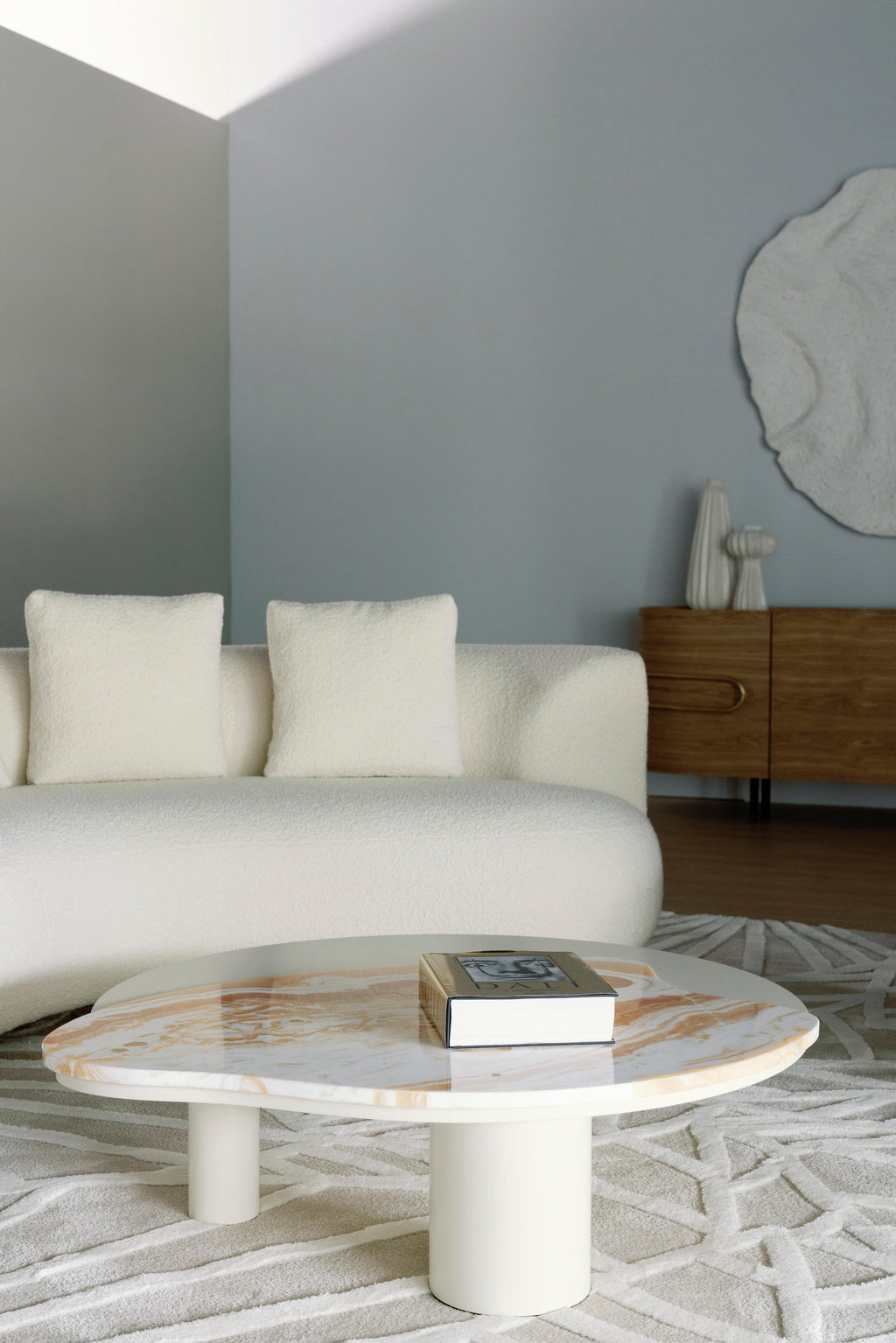 https://a.1stdibscdn.com/organic-modern-bordeira-coffee-table-onyx-handmade-in-portugal-by-greenapple-for-sale-picture-4/f_53532/f_487621221770818834111/E0021000_Export_master.jpg
