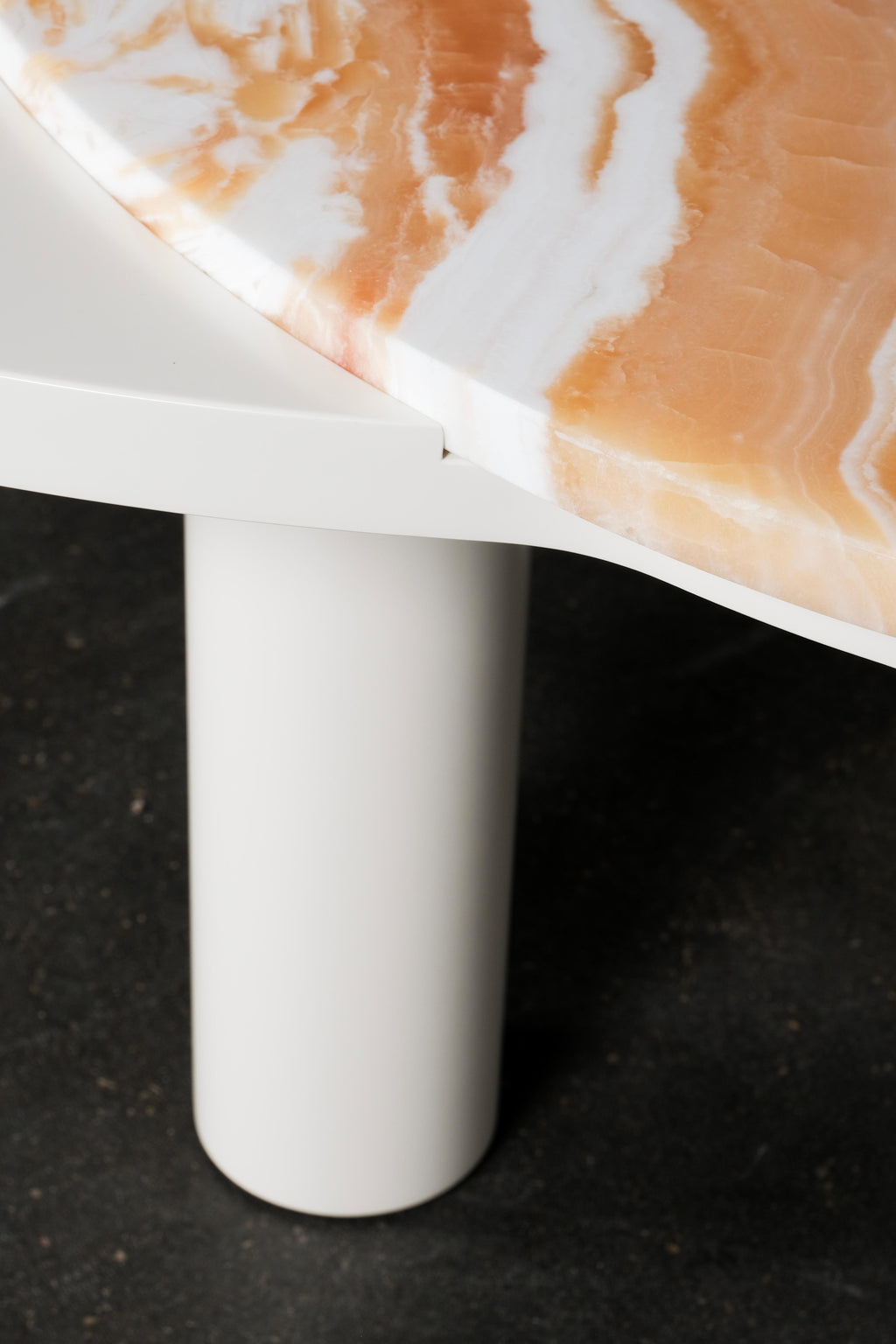https://a.1stdibscdn.com/organic-modern-bordeira-coffee-table-onyx-handmade-in-portugal-by-greenapple-for-sale-picture-11/f_53532/f_487621221770818656546/E0023724_Export_master.jpg