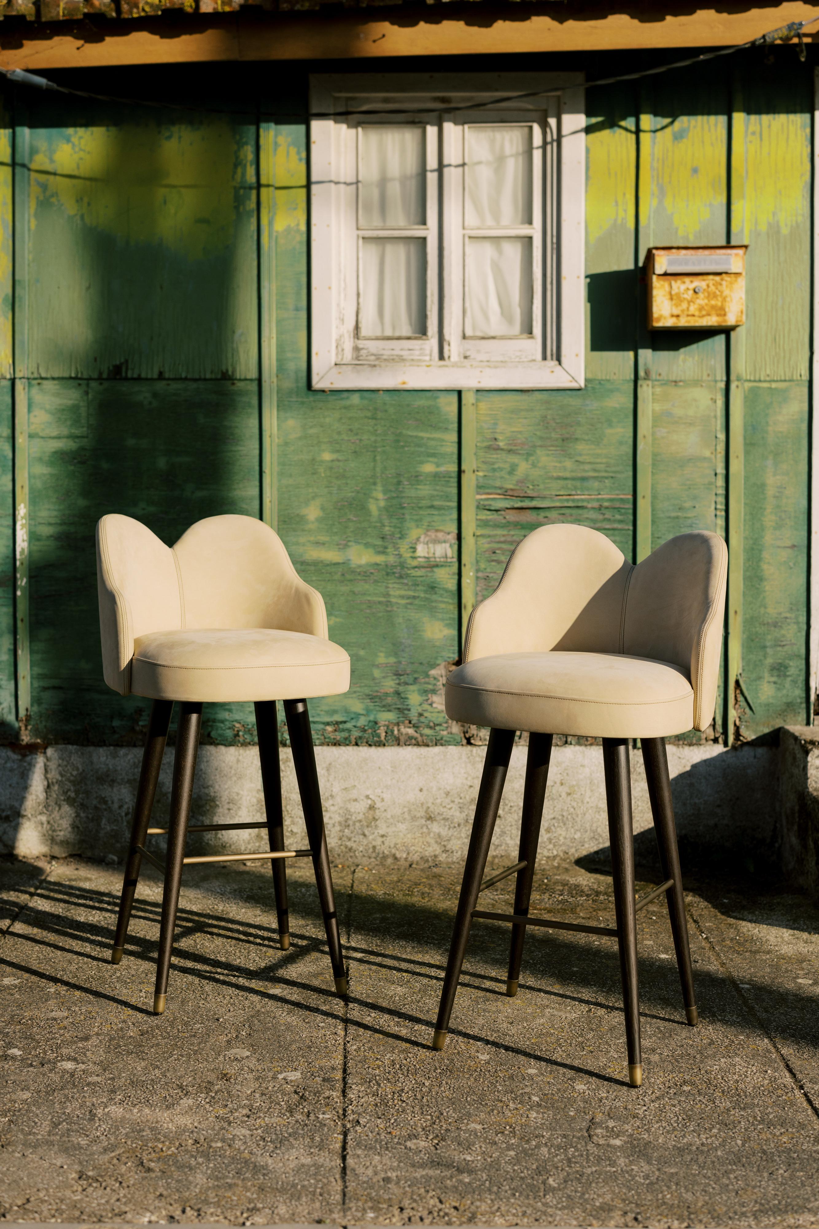 https://a.1stdibscdn.com/mid-century-modern-mary-swivel-bar-stools-leather-brass-handmade-by-greenapple-for-sale-picture-8/f_53532/f_441889821756980247501/E0024874_Export_master.jpg