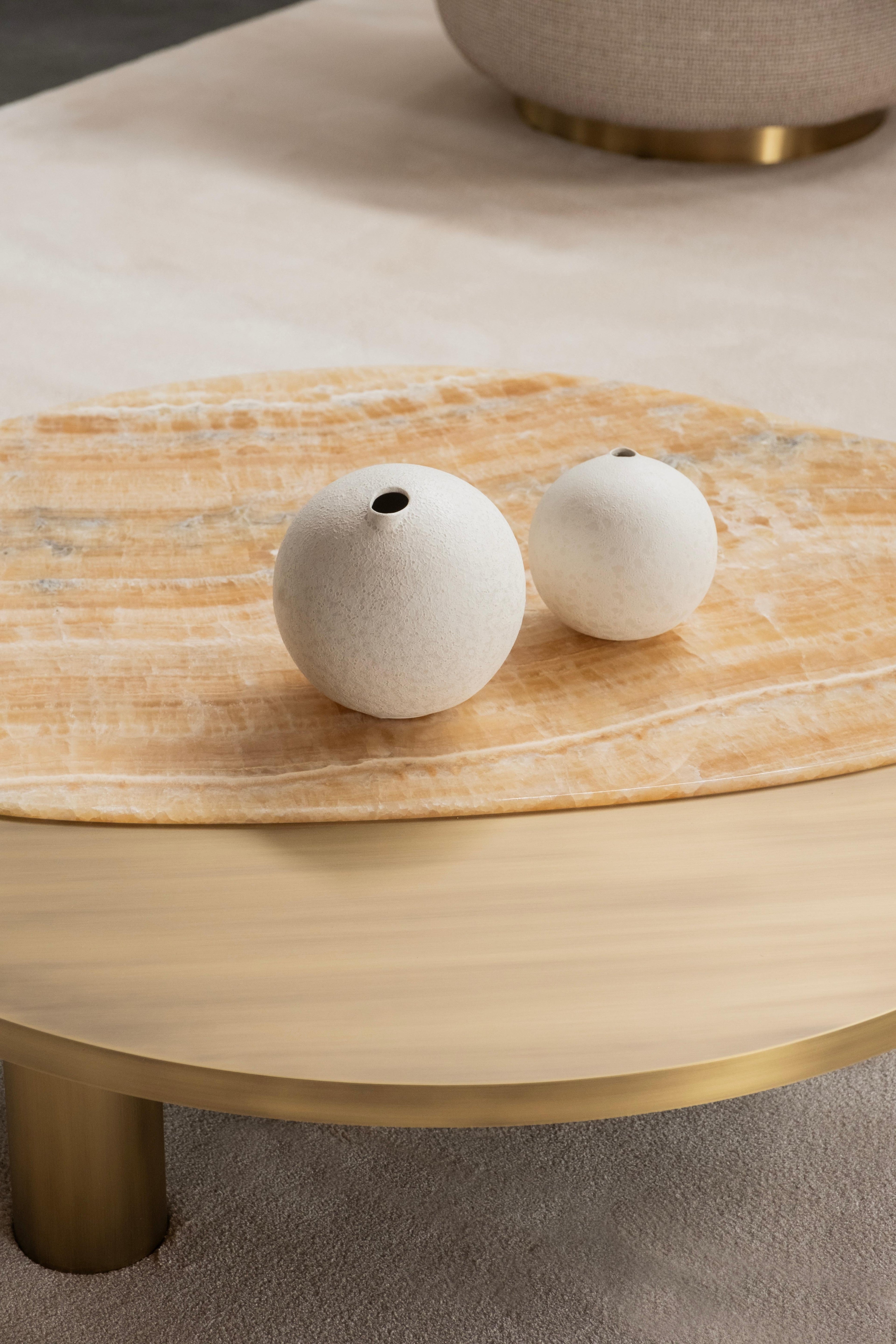 https://a.1stdibscdn.com/organic-modern-bordeira-coffee-table-ivory-onyx-brass-handmade-by-greenapple-for-sale-picture-5/f_53532/f_487926121770979104175/E0025145_Export_master.jpg