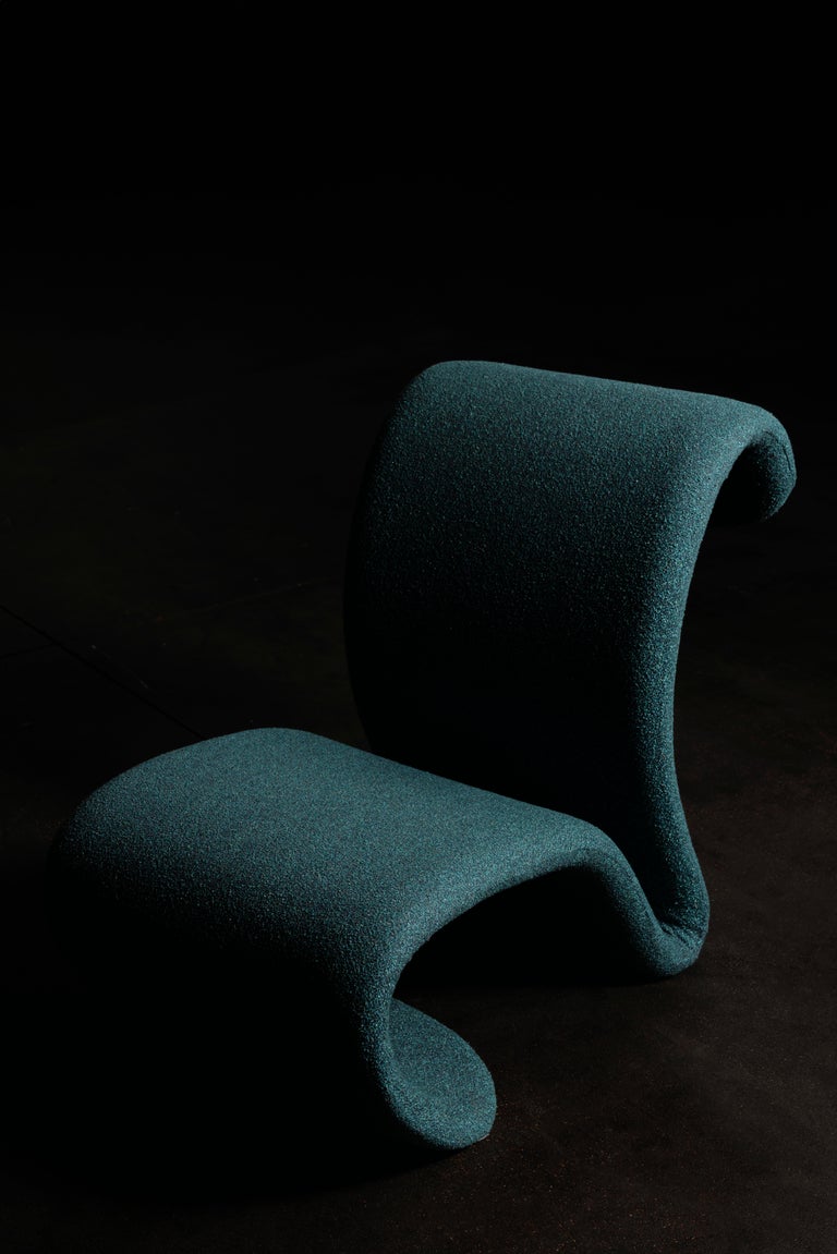 https://a.1stdibscdn.com/modern-vitoria-lounge-chair-dedar-velvet-handmade-in-portugal-by-greenapple-for-sale-picture-6/f_53532/f_468587521761145908922/E0025339_Export_master.jpg?width=768