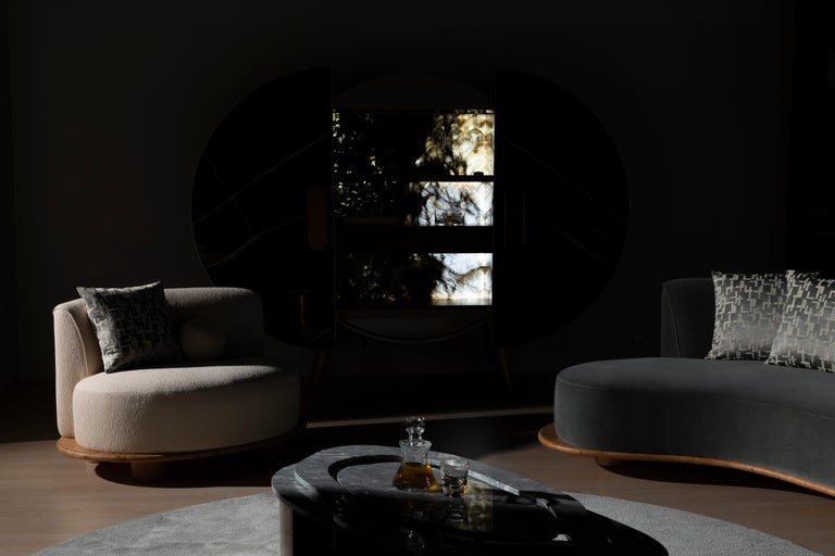https://a.1stdibscdn.com/contemporary-galapinhos-armchair-oak-root-cotton-handmade-by-greenapple-for-sale-picture-7/f_53532/f_416374521763460985214/E0025364_Export_master.jpg?width=768