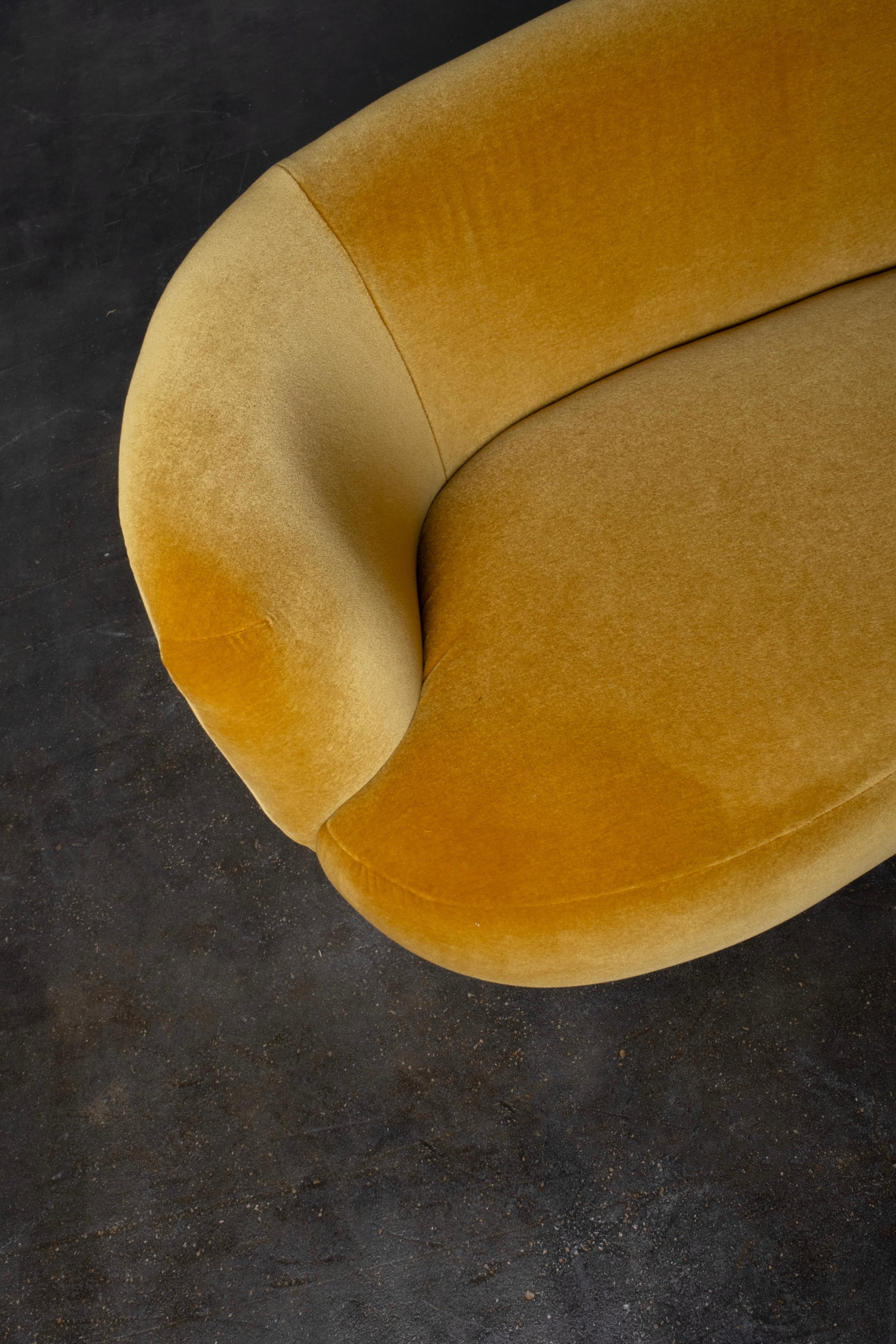 https://a.1stdibscdn.com/art-deco-abito-sofa-oak-dedar-cinnamon-mohair-handmade-portugal-greenapple-for-sale-picture-5/f_53532/f_459554821753093901451/E0026240_Export_master.jpg