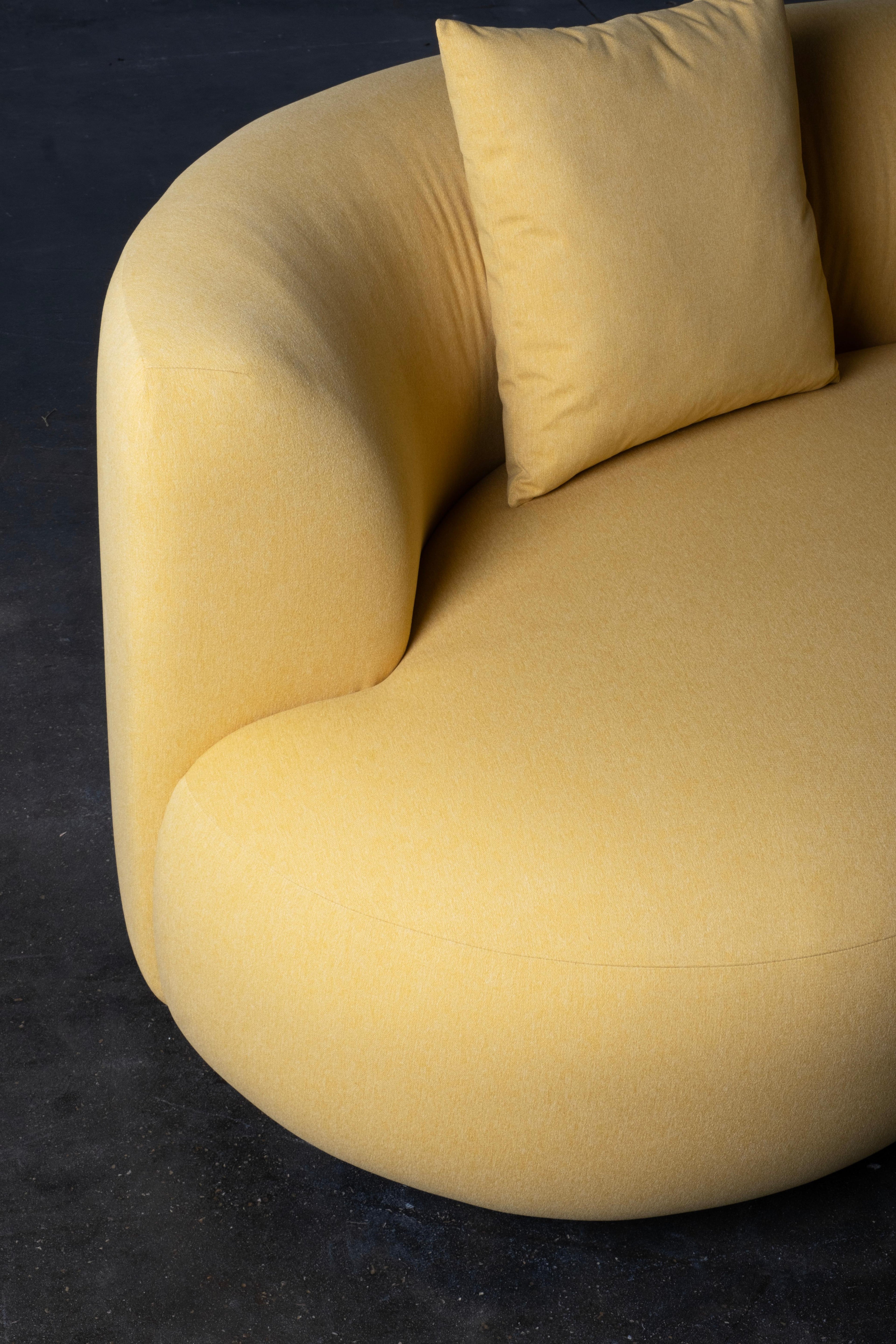 https://a.1stdibscdn.com/modern-twins-curved-couch-baby-mango-velvet-handmade-in-portugal-by-greenapple-for-sale-picture-6/f_53532/f_398501821763466699619/E0026267_Export_master.jpg
