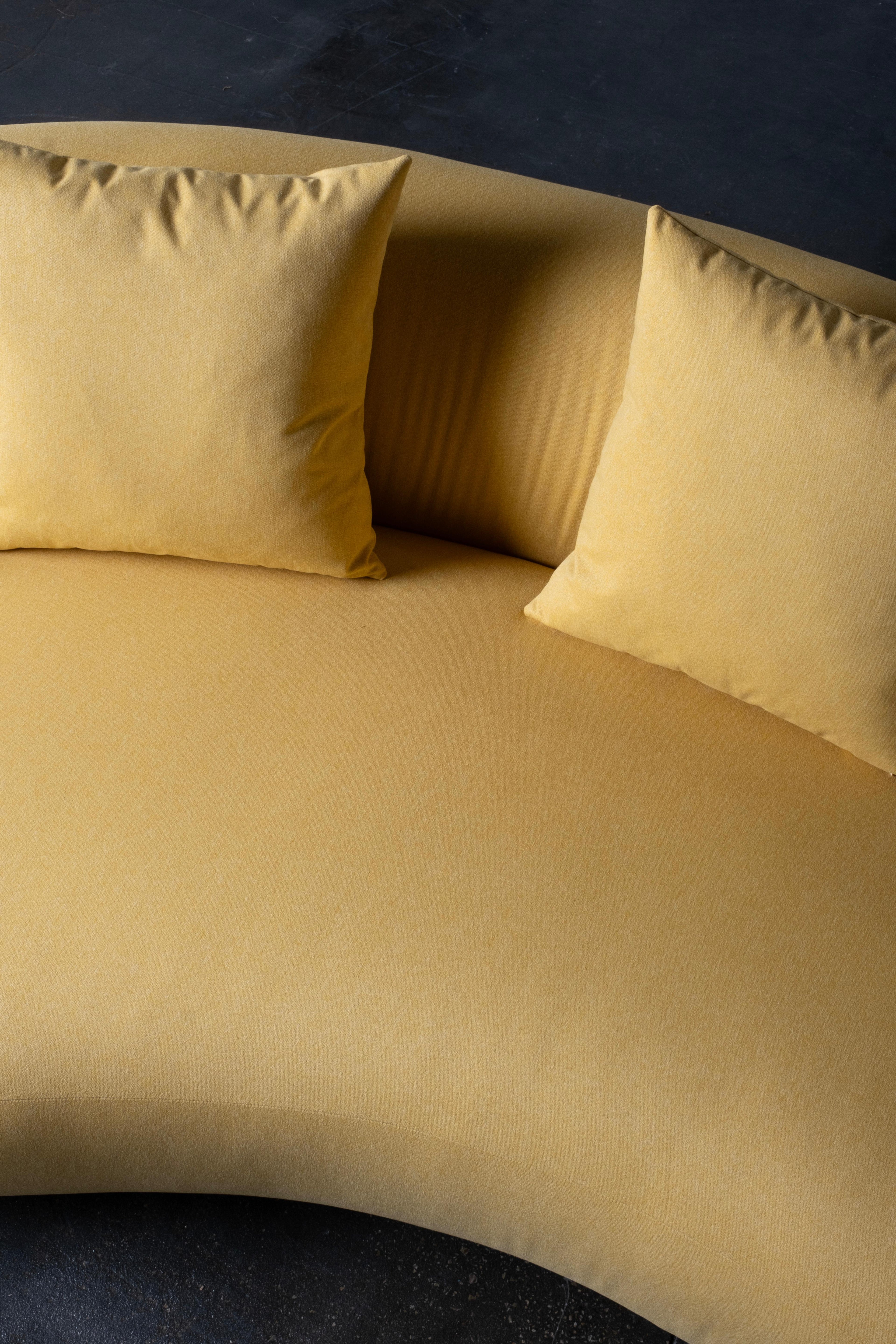 https://a.1stdibscdn.com/modern-twins-curved-couch-baby-mango-velvet-handmade-in-portugal-by-greenapple-for-sale-picture-5/f_53532/f_398501821763466699744/E0026269_Export_master.jpg