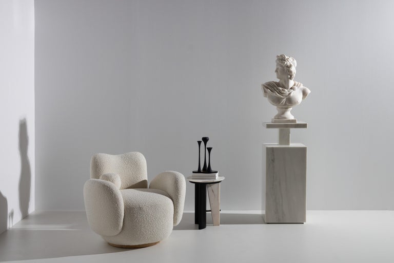 https://a.1stdibscdn.com/contemporary-conchula-armchair-set-of-2-swivel-white-boucle-greenapple-for-sale-picture-4/f_53532/f_453984021756389492386/E0027768_Export_master.jpg?width=768
