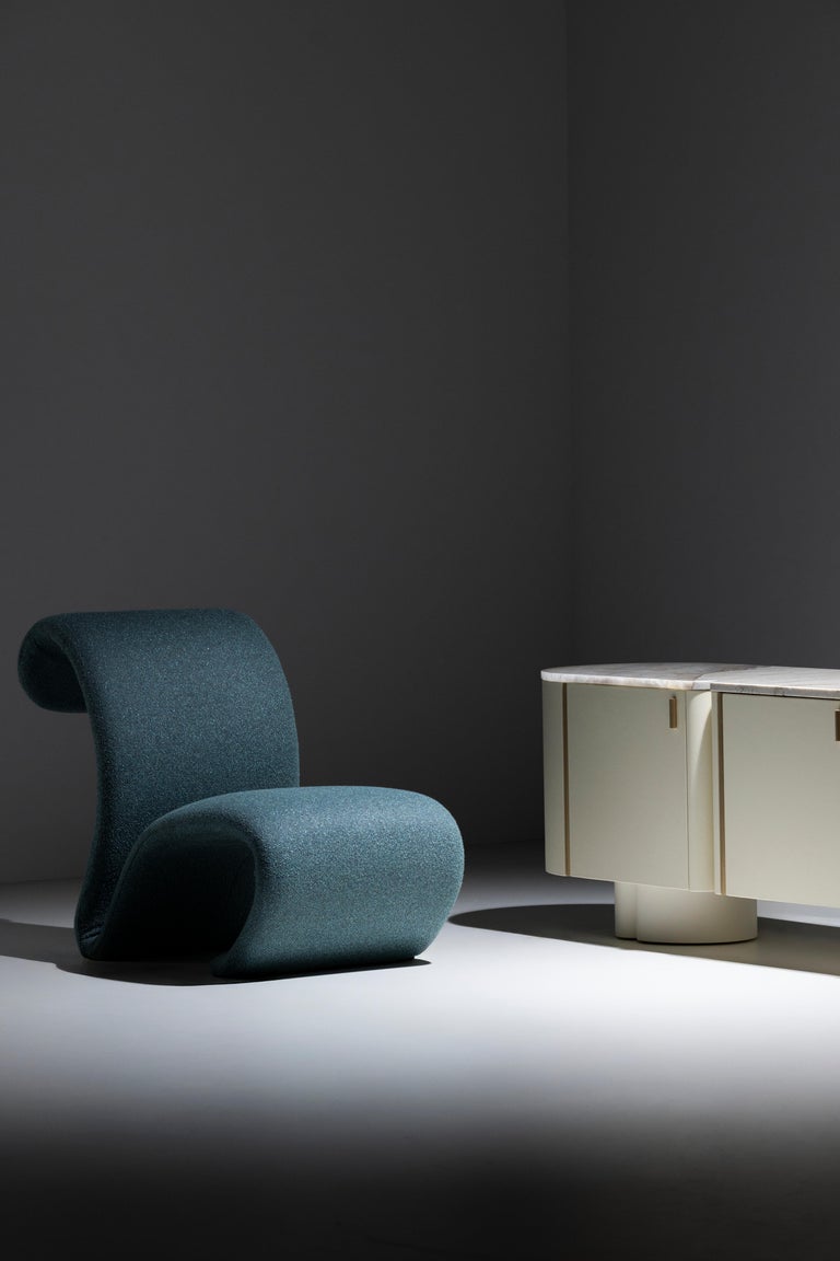 https://a.1stdibscdn.com/modern-vitoria-lounge-chair-dedar-velvet-handmade-in-portugal-by-greenapple-for-sale-picture-9/f_53532/f_468587521759168744464/E0028823_Export_master.jpg?width=768