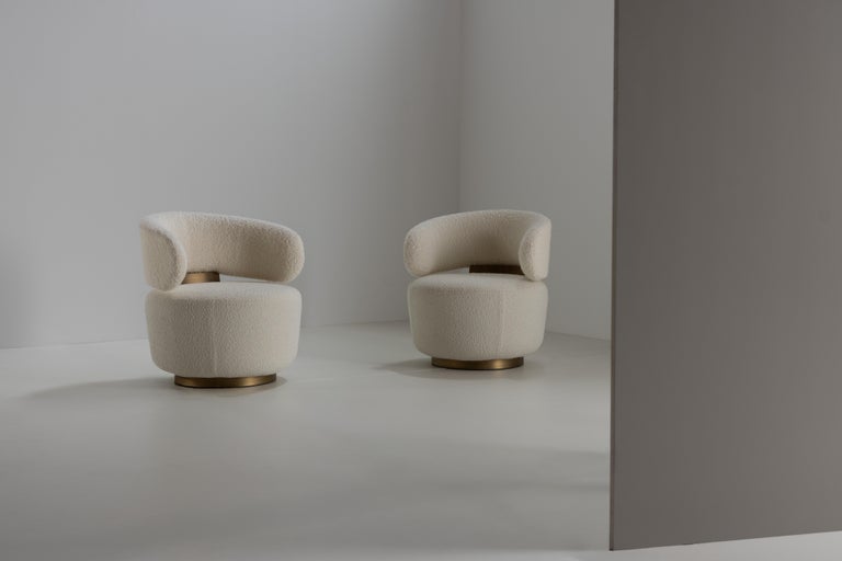 https://a.1stdibscdn.com/mid-century-modern-caju-lounge-chair-swivel-dedar-mohair-handmade-greenapple-for-sale-picture-14/f_53532/f_251709921756994016199/E0029023_Export_master.jpg?width=768