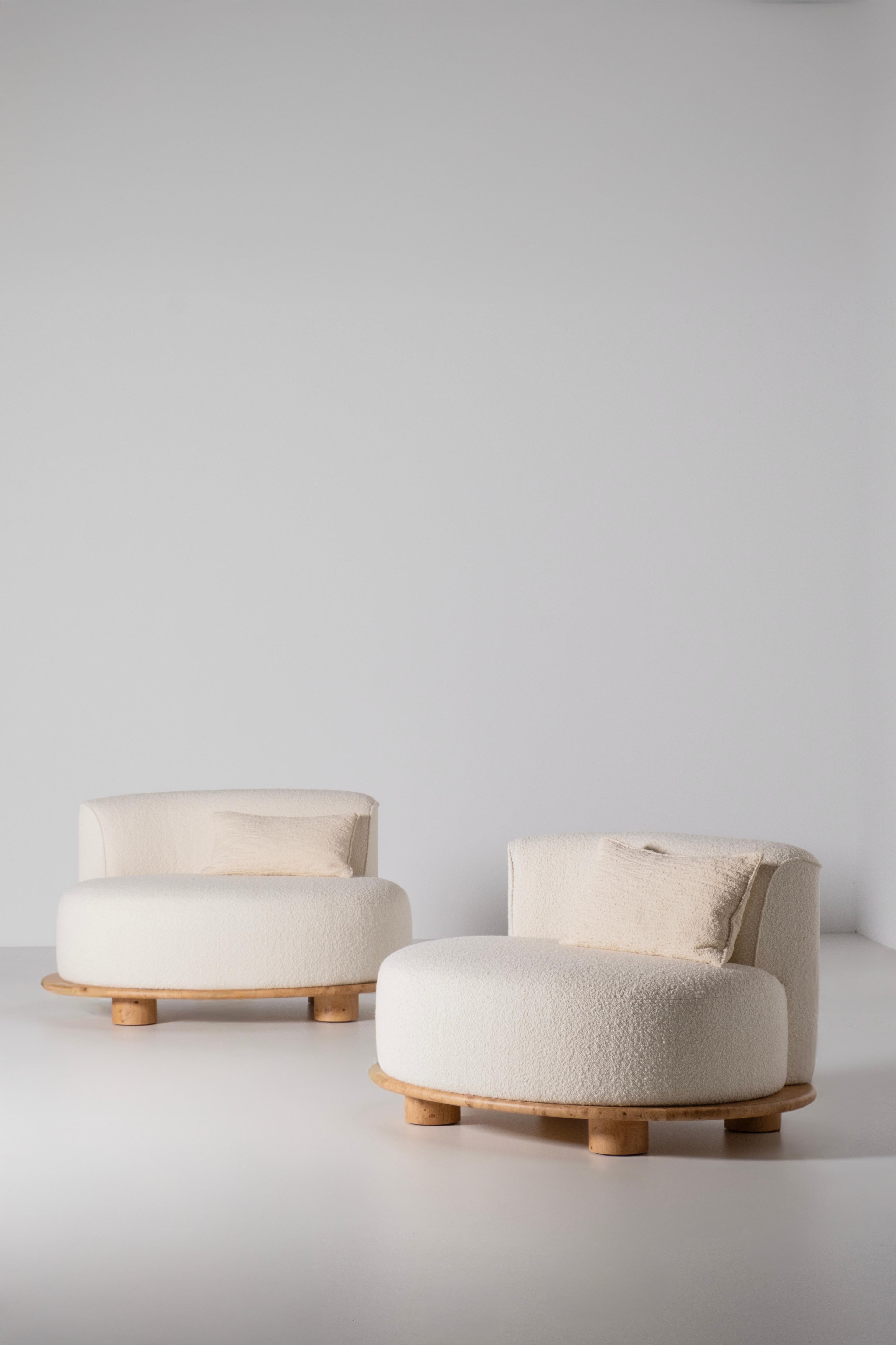 https://a.1stdibscdn.com/contemporary-galapinhos-armchair-oak-root-beige-cotton-handmade-by-greenapple-for-sale-picture-3/f_53532/f_462362721755010065524/E0029320_Export_master.jpg