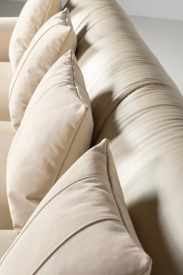 https://a.1stdibscdn.com/mid-century-modern-beijinho-sofa-beige-nubuck-leather-handmade-by-greenapple-for-sale-picture-8/f_53532/f_462350721755005804745/E0029357_Export_master.jpg?width=768