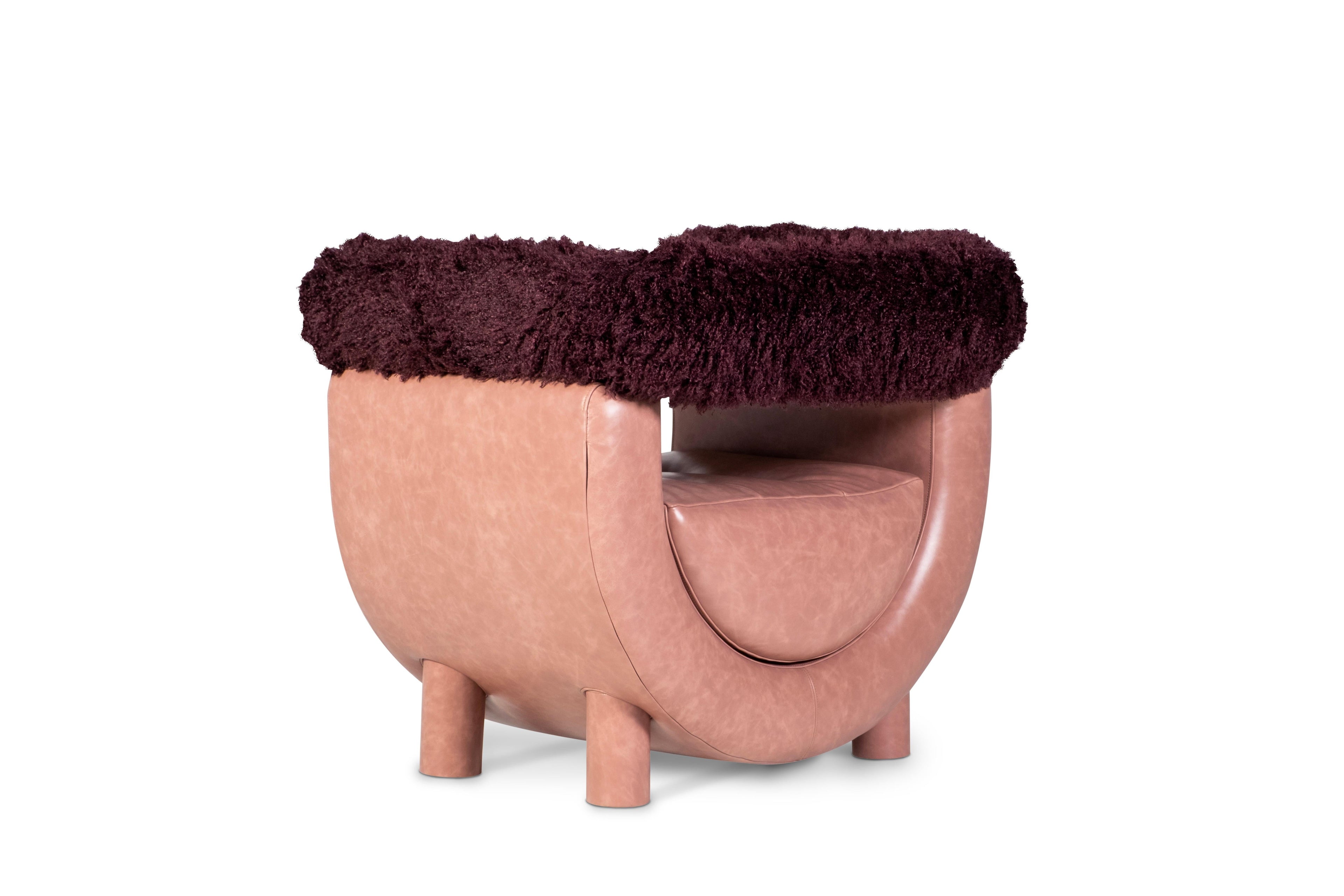 https://a.1stdibscdn.com/mid-century-modern-mel-armchair-leather-faux-fur-handmade-by-greenapple-for-sale-picture-5/f_53532/f_461868321754651167553/E0029393_Export_master.jpg