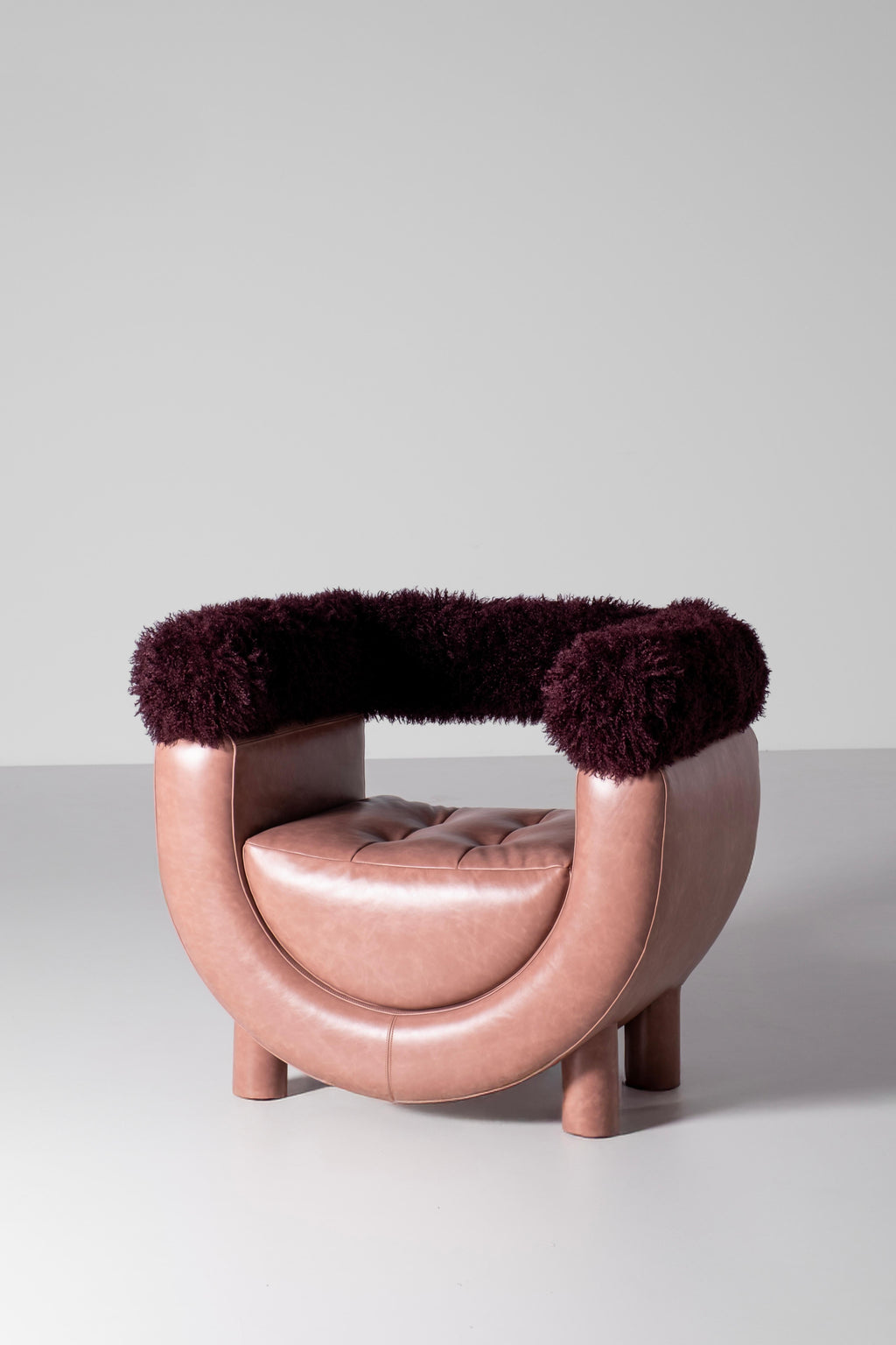 https://a.1stdibscdn.com/mid-century-modern-mel-armchair-leather-faux-fur-handmade-by-greenapple-for-sale-picture-3/f_53532/f_461868321754651167750/E0029394_Export_master.jpg