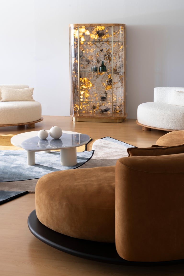 https://a.1stdibscdn.com/contemporary-galapinhos-armchair-oak-root-beige-cotton-handmade-by-greenapple-for-sale-picture-8/f_53532/f_466829221758029798727/E0029441_Export_master.jpg?width=768