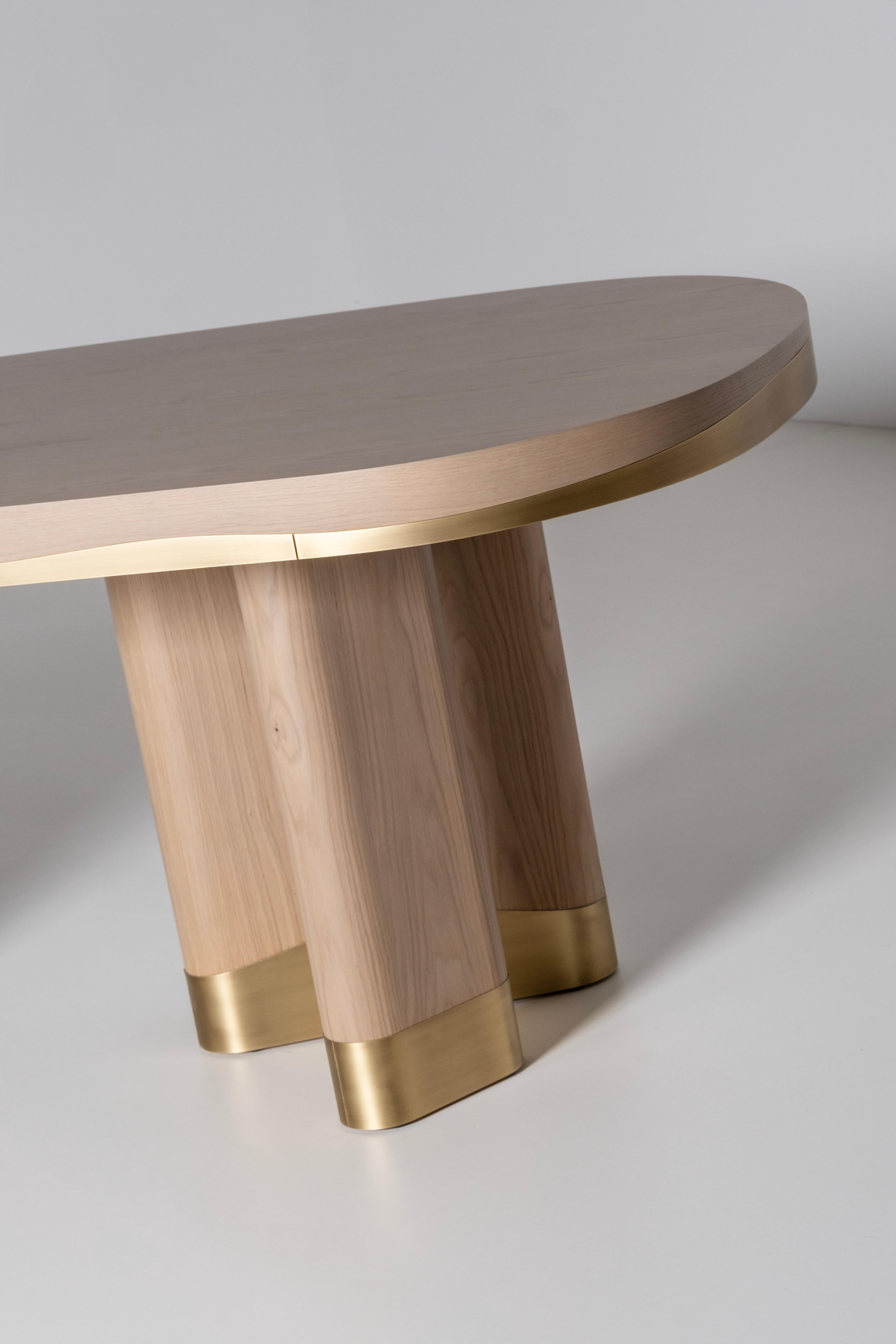https://a.1stdibscdn.com/modern-sistelo-dining-table-warm-grey-oak-brass-handmade-by-greenapple-for-sale-picture-15/f_53532/f_451047321756733807087/E0029685_Export_master.jpg